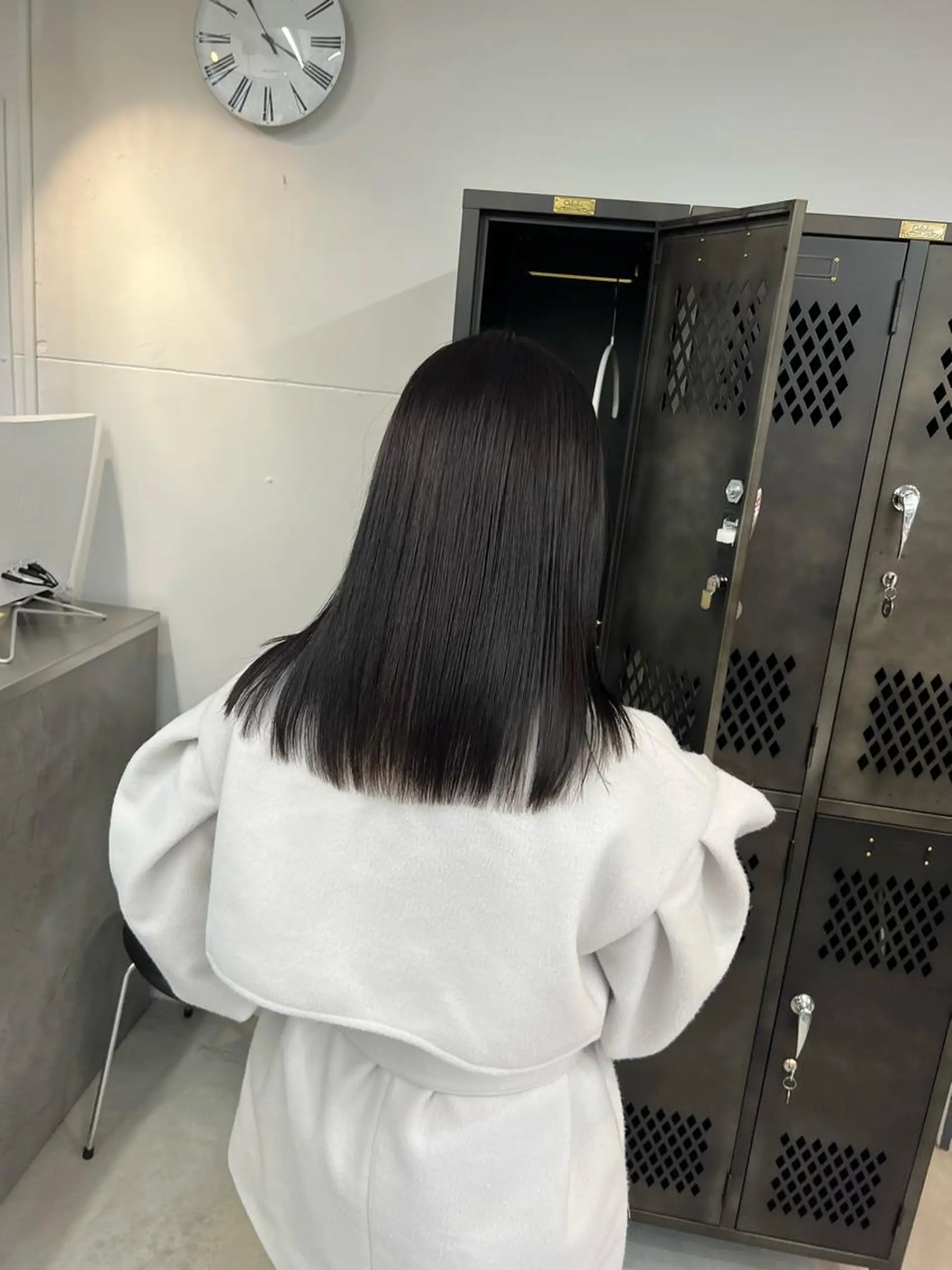 ミディアム INORI /フェイスレイヤーのヘアスタイル