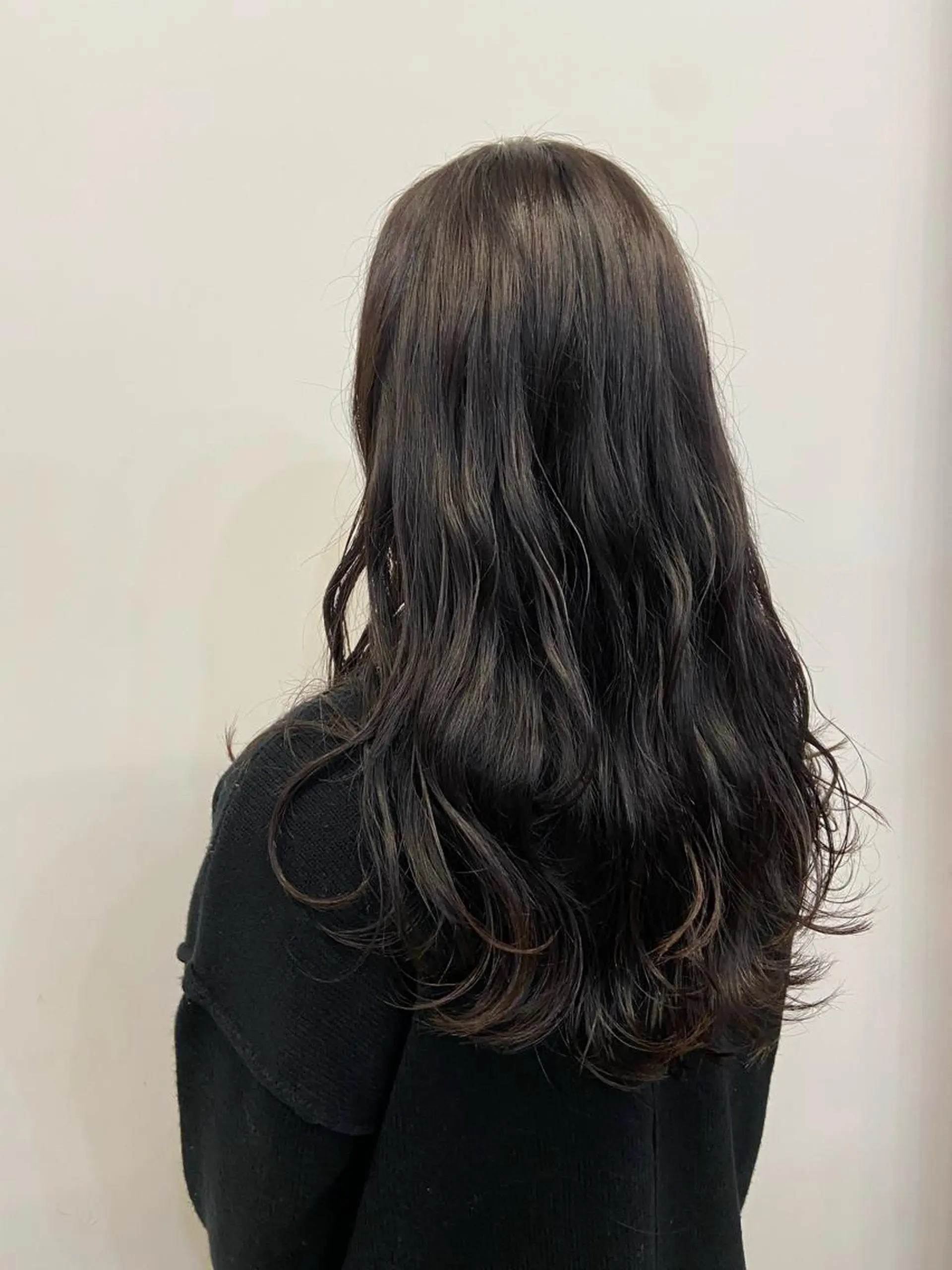 ロング パーマ特化美容師 mikuのヘアスタイル