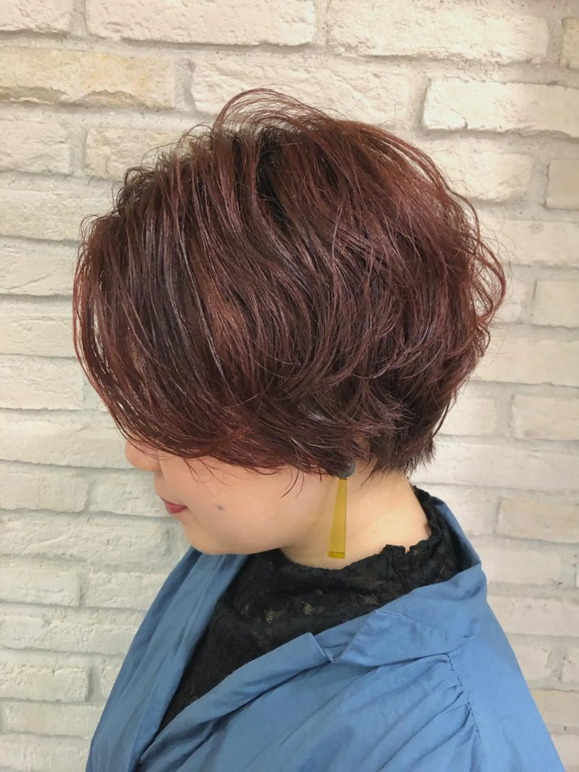 ショート カラー ボルドーカラー ショートヘア oggi +KENJE所属・大平 美沙のヘアスタイル