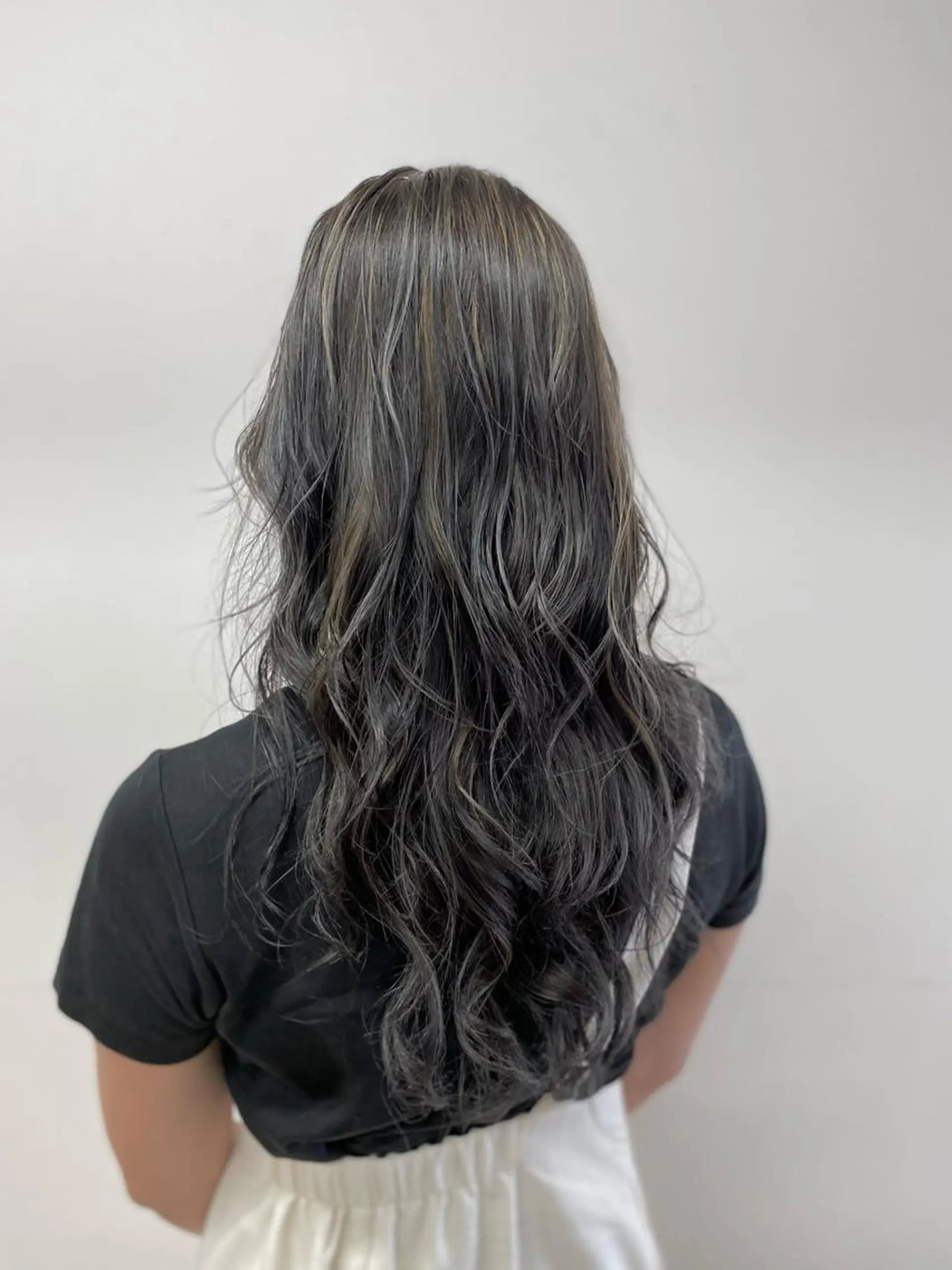 ロング カラー ヘアカラー AKI💛 すみれの眉毛・アイブロウイメージ