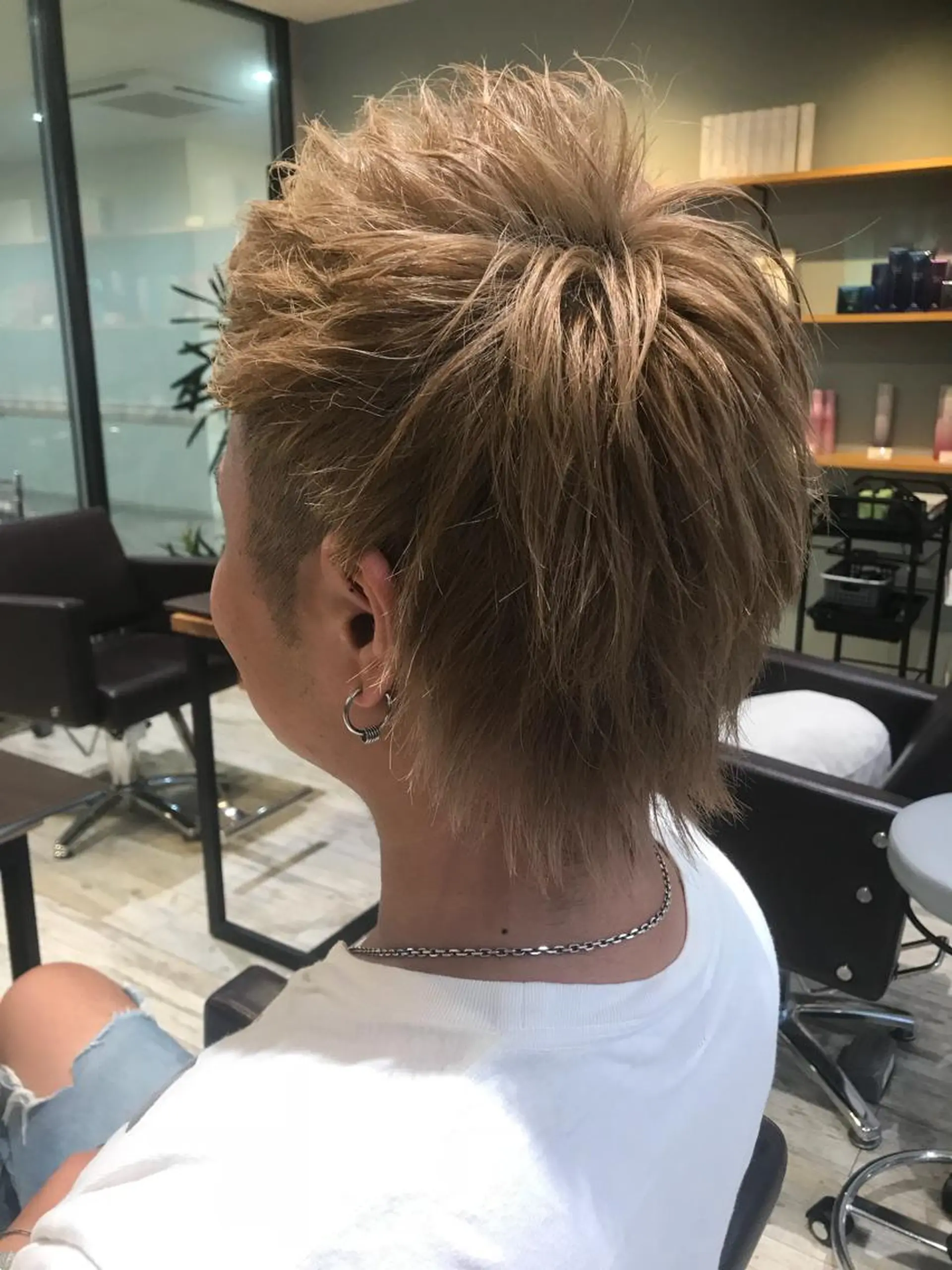 ミディアム カラー パーマ ヘアアレンジ メンズ キッズ ネイル マツエク・マツパ メンズウルフカット ウルフカット カット MODEK's西宮店 マネージャー神道有基のヘアスタイル
