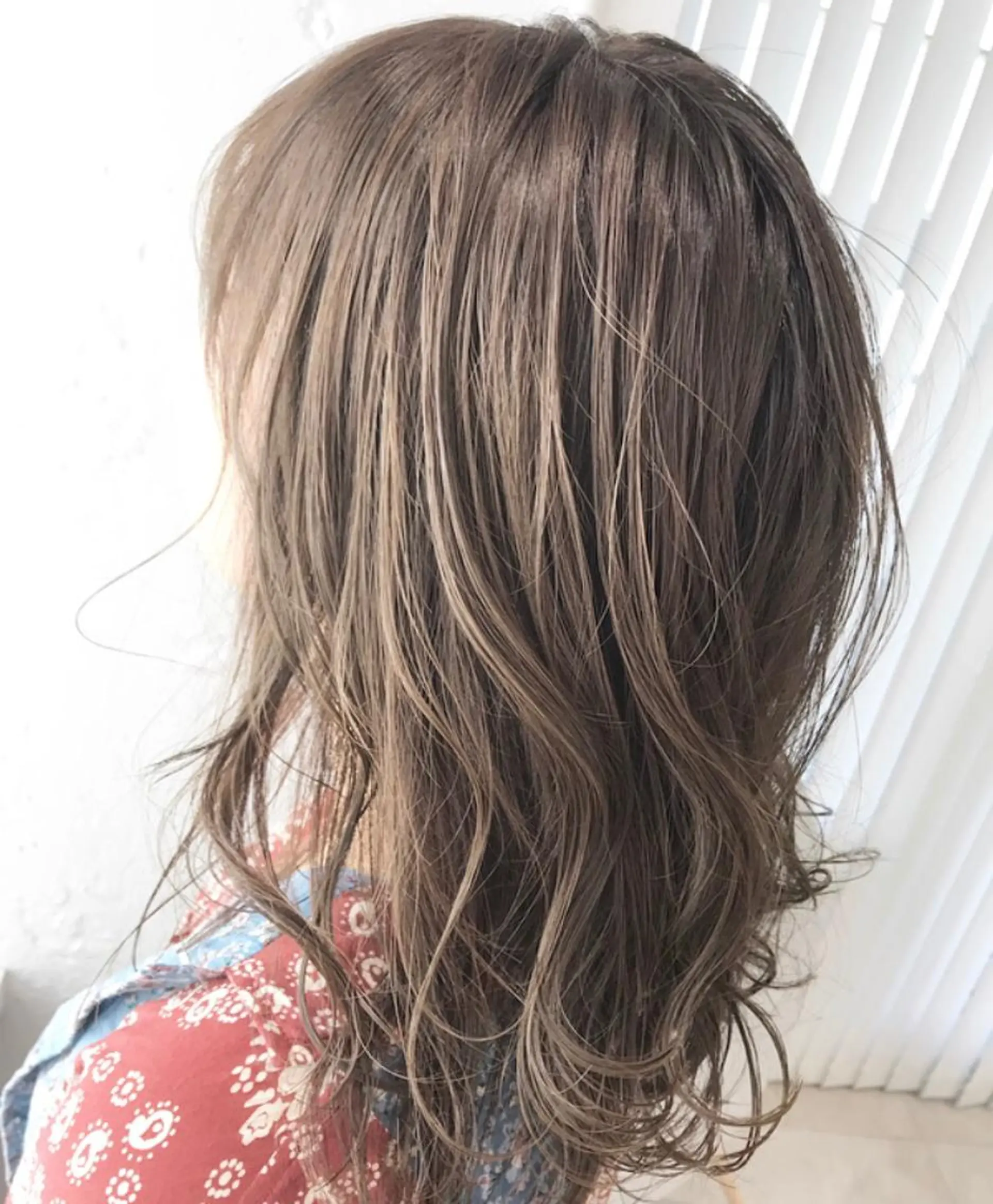 ミディアム カラー 韓国ヘア🇰🇷/ レイヤーカット✂︎のヘアスタイル