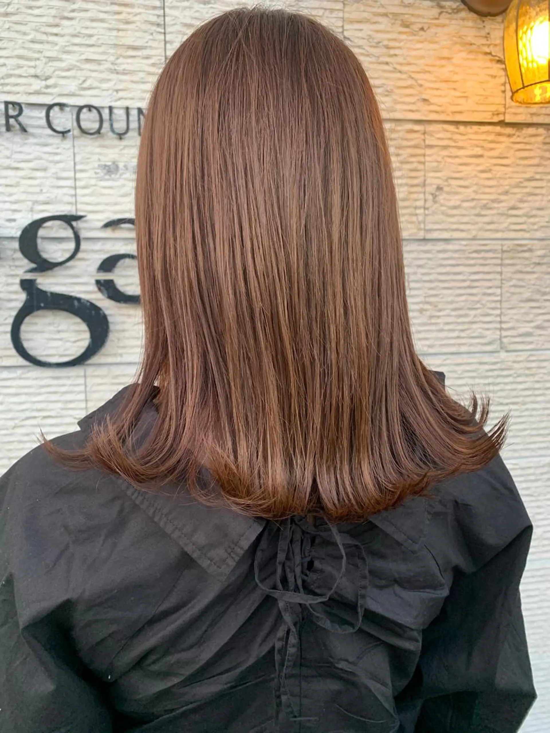 セミロング カラー ベージュカラー はいとう　なえ Beretのヘアスタイル