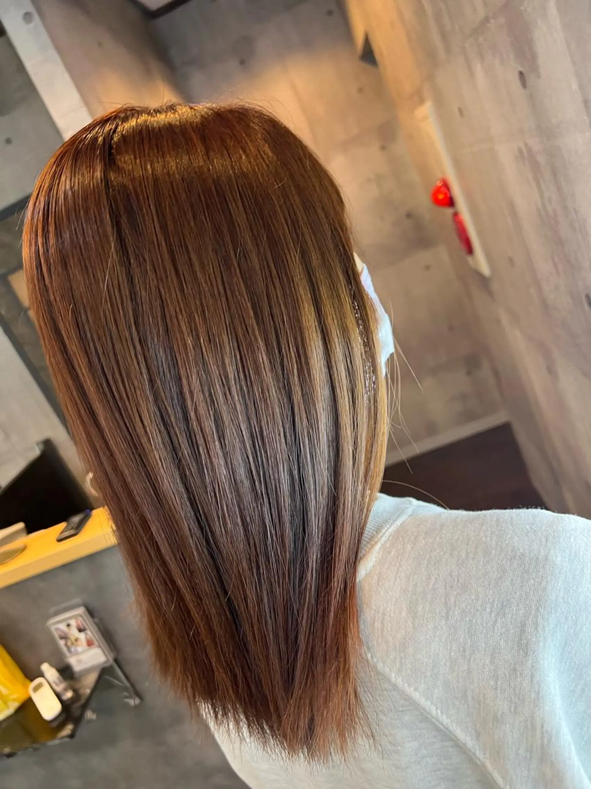 ミディアム シールエクステ ミディアムパーマ ボブ エクステ ハイライト ミルクティーハイトー ン💖Mikaのヘアスタイル