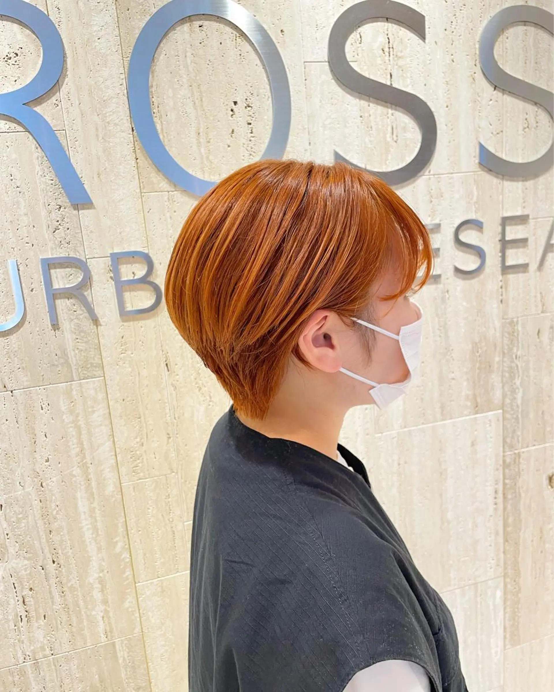 ショート カラー ブリーチ ブリーチなしカラー カット ヘアカラー トリートメント 高橋 芽衣のヘアスタイル