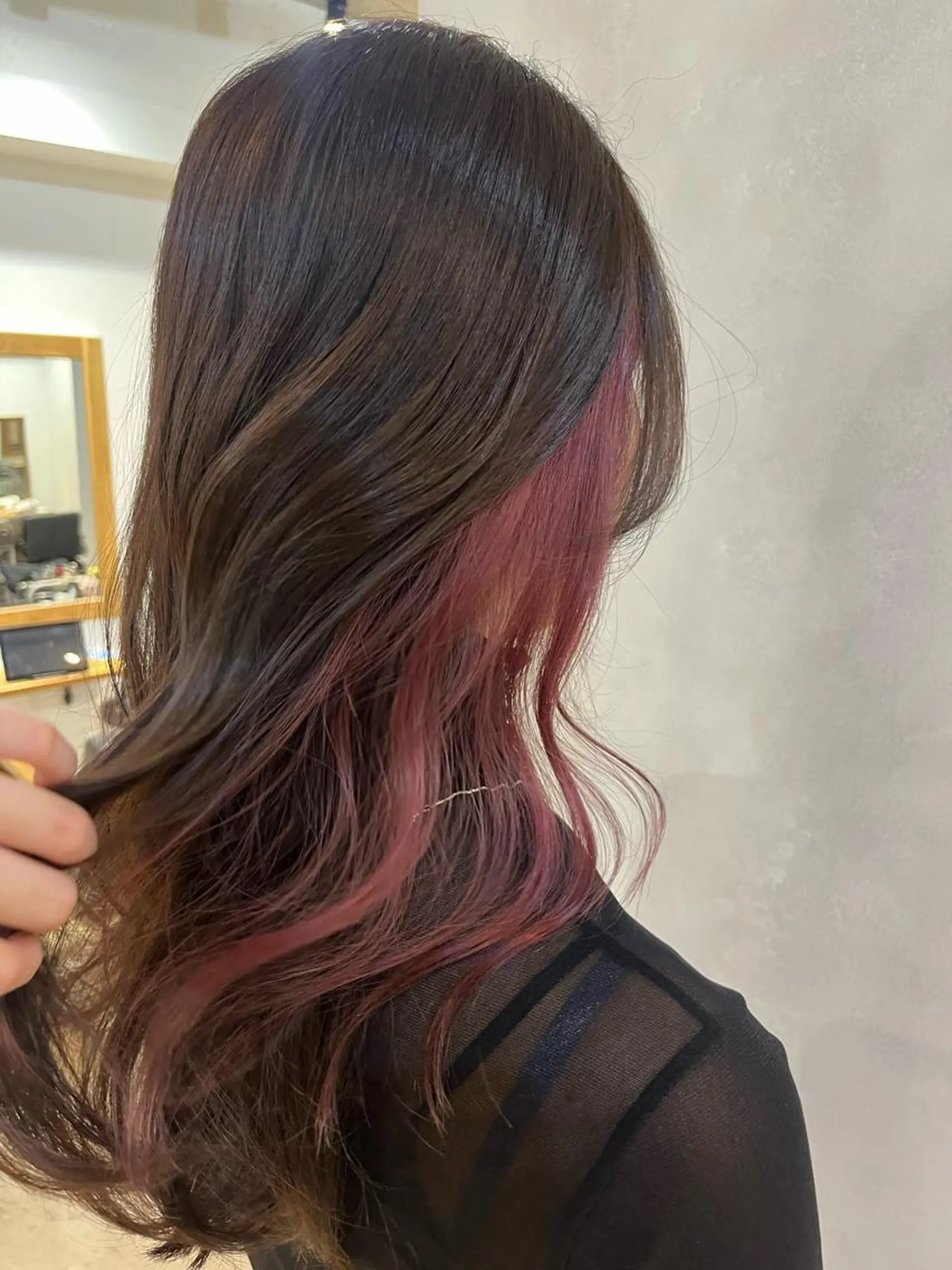 ロング カラー インナーカラー ヘアカラー orente  omotesando所属・kato himariのヘアスタイル