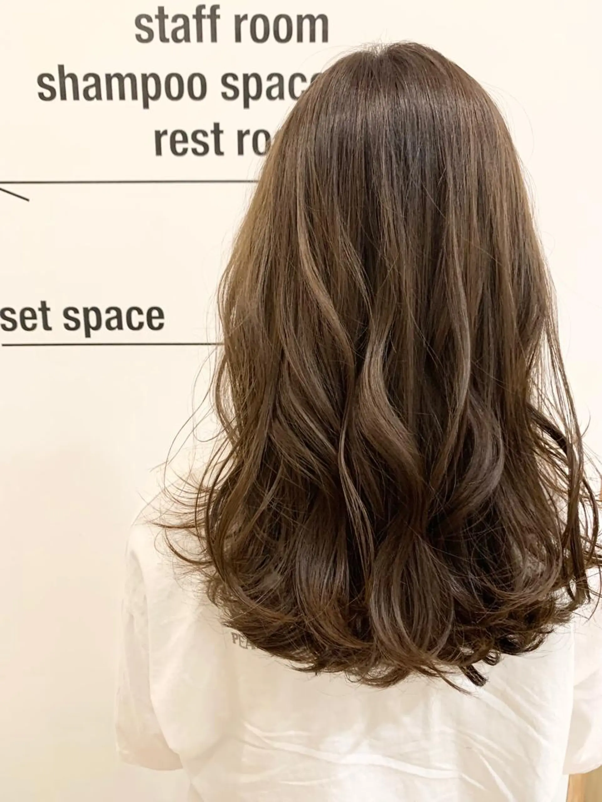 カラー 小林 駿介のヘアスタイル