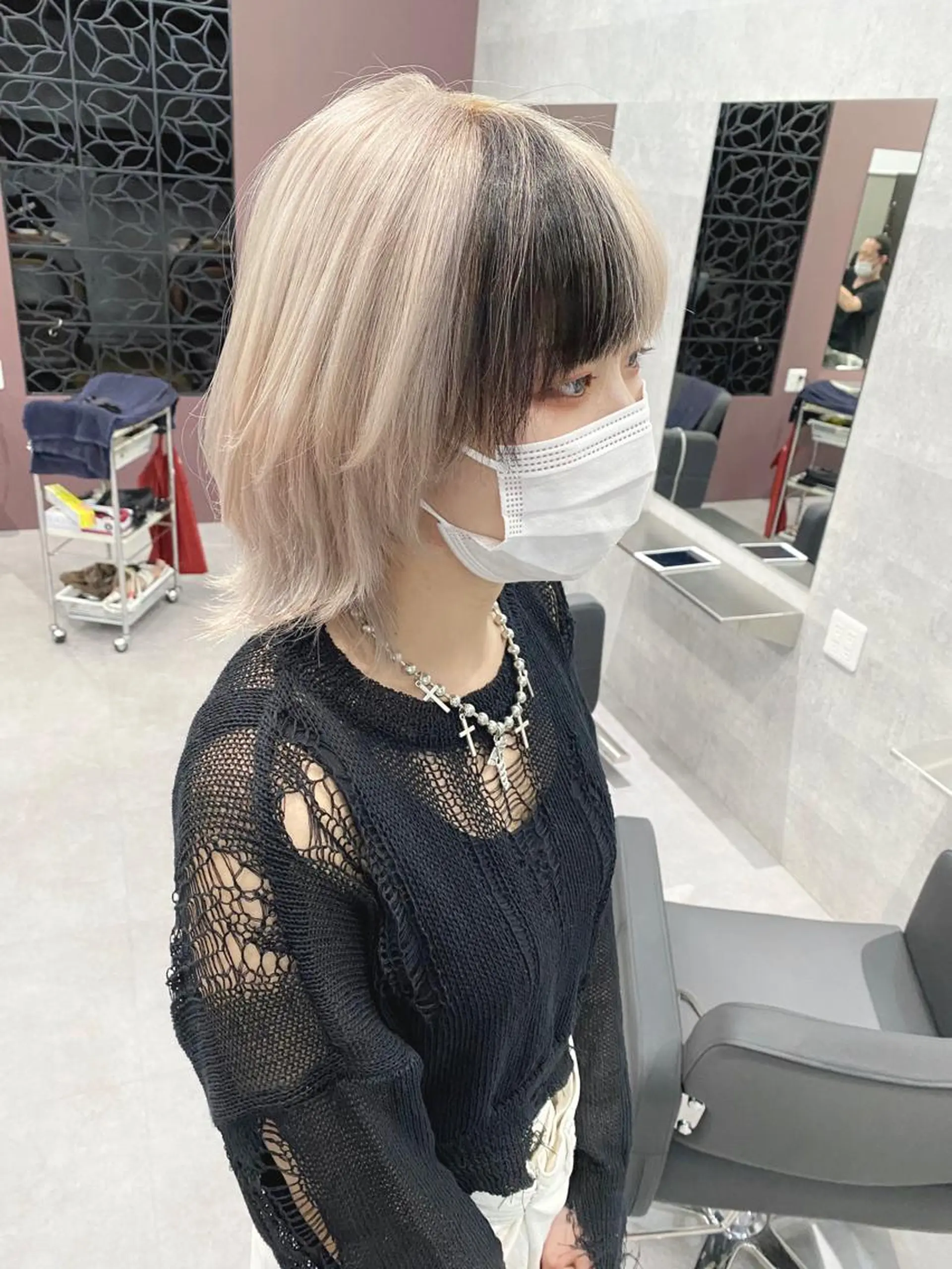 ショート カラー デザインカラー Via officialのヘアスタイル