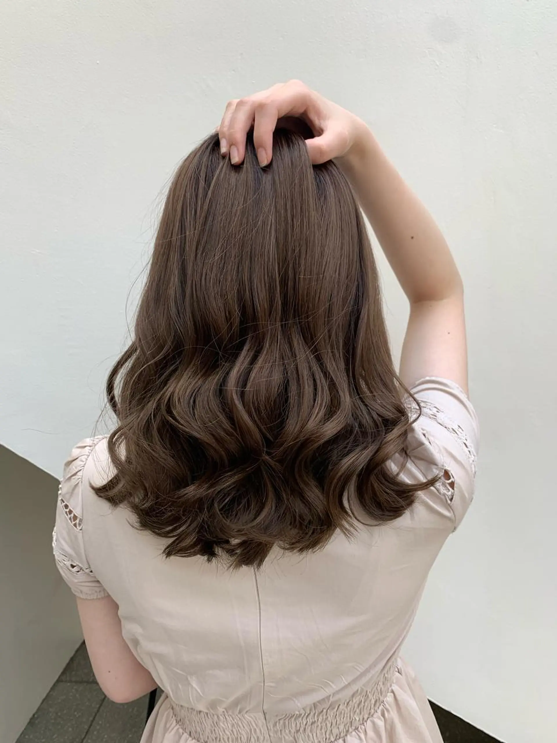 セミロング ヘアカラー トリートメント ハイトーン✨艶髪💘 💘 AYANO💘のヘアスタイル