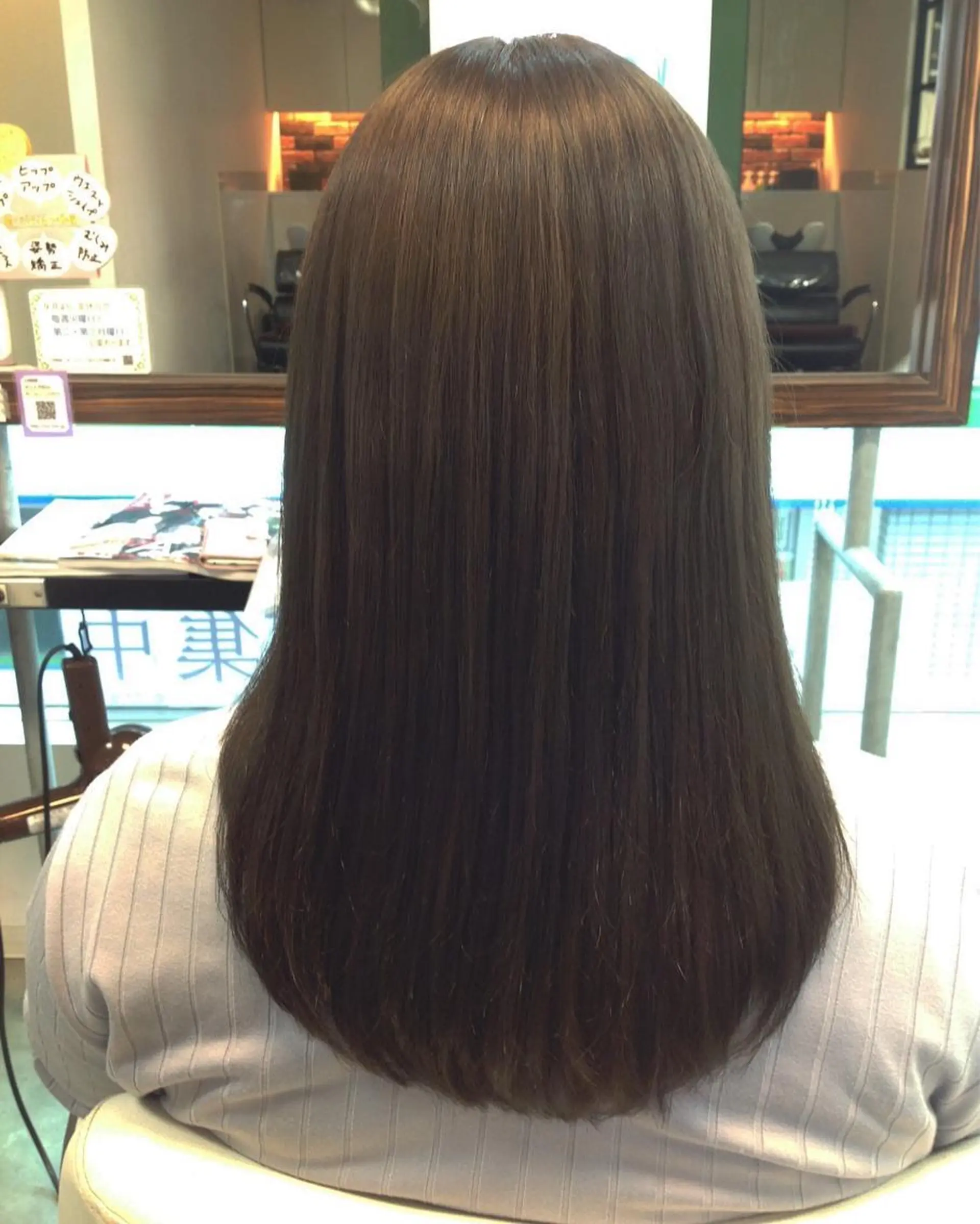 セミロング カラー グレージュ 榎園 由美のヘアスタイル