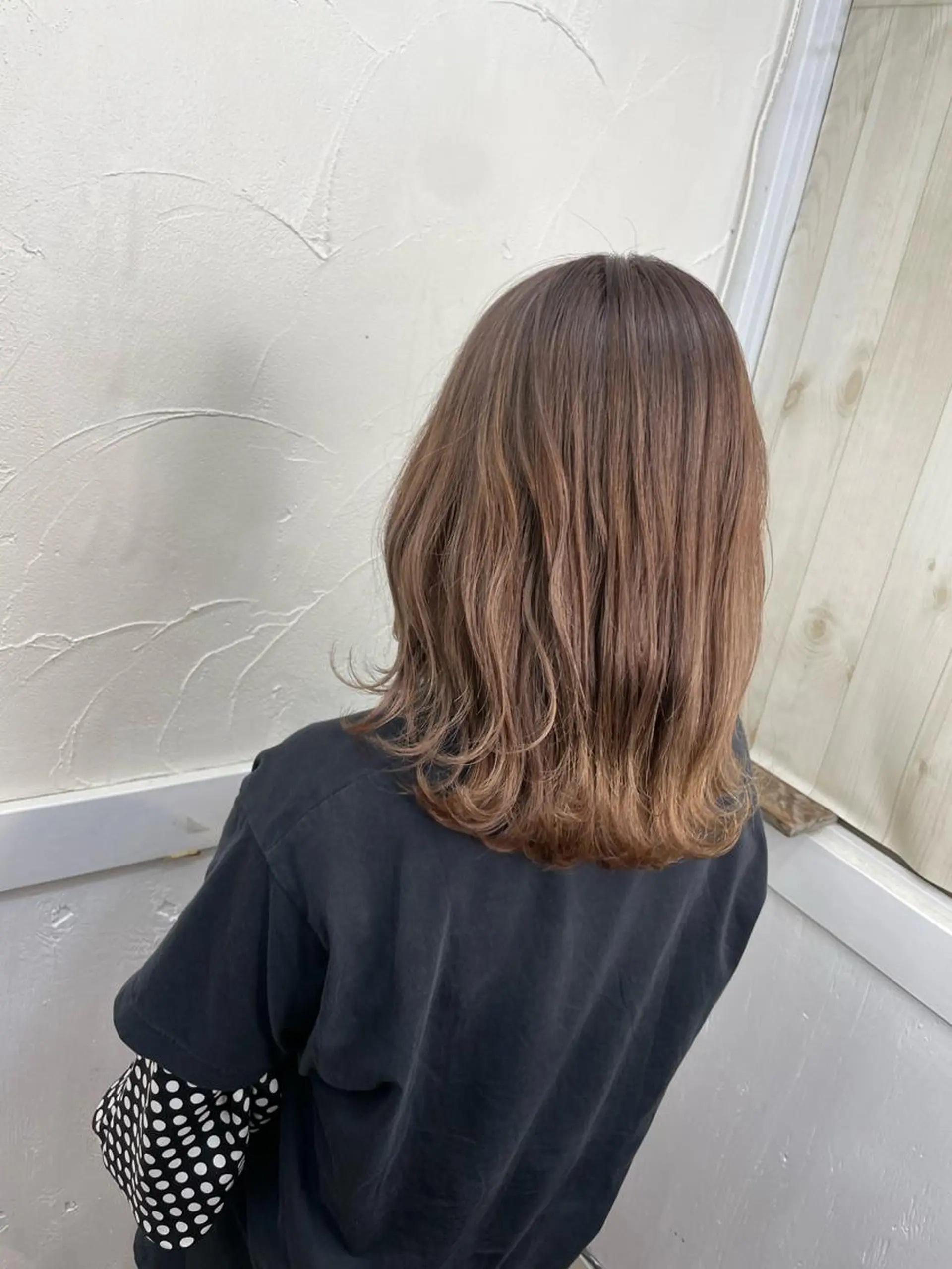 ミディアム カラー ベージュカラー ミルクティーベージュ PSY【サイ】所属・PSY【サイ】 /池袋/RYUSEIのヘアスタイル