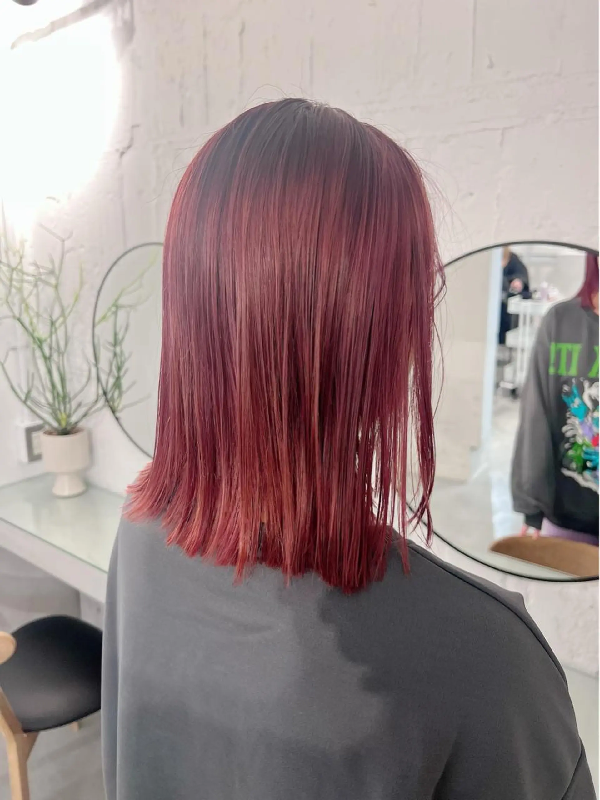 ミディアム ボブ 髪質改善 レイヤーカット foto所属・𝐁𝐋𝐔𝐄𝐓 /代表 / 荒井史行のヘアスタイル