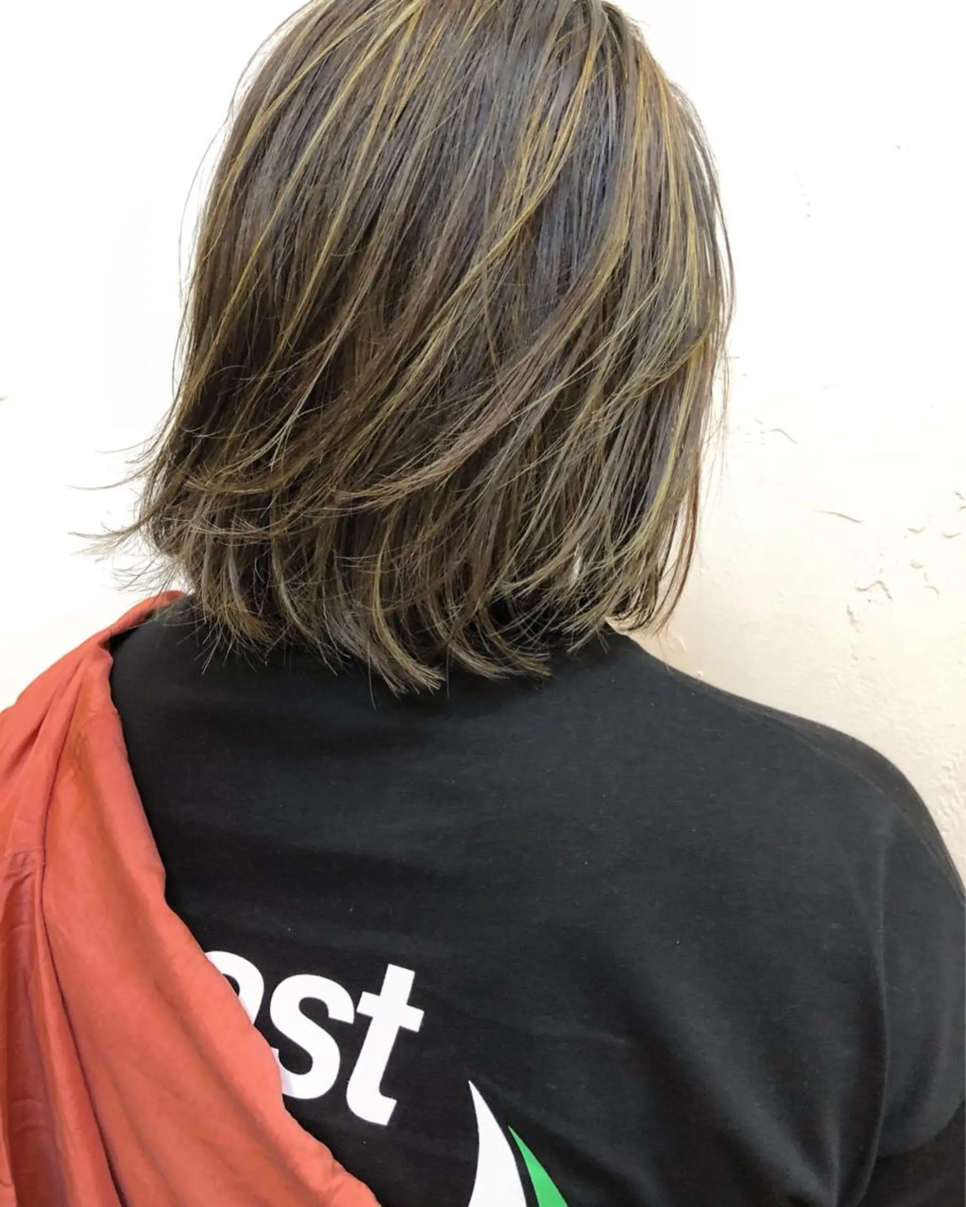 ショート カラー ハイライトカラー ハイライト luve heart's And Be  minamisemba所属・脇坂 佳世の眉毛・アイブロウイメージ