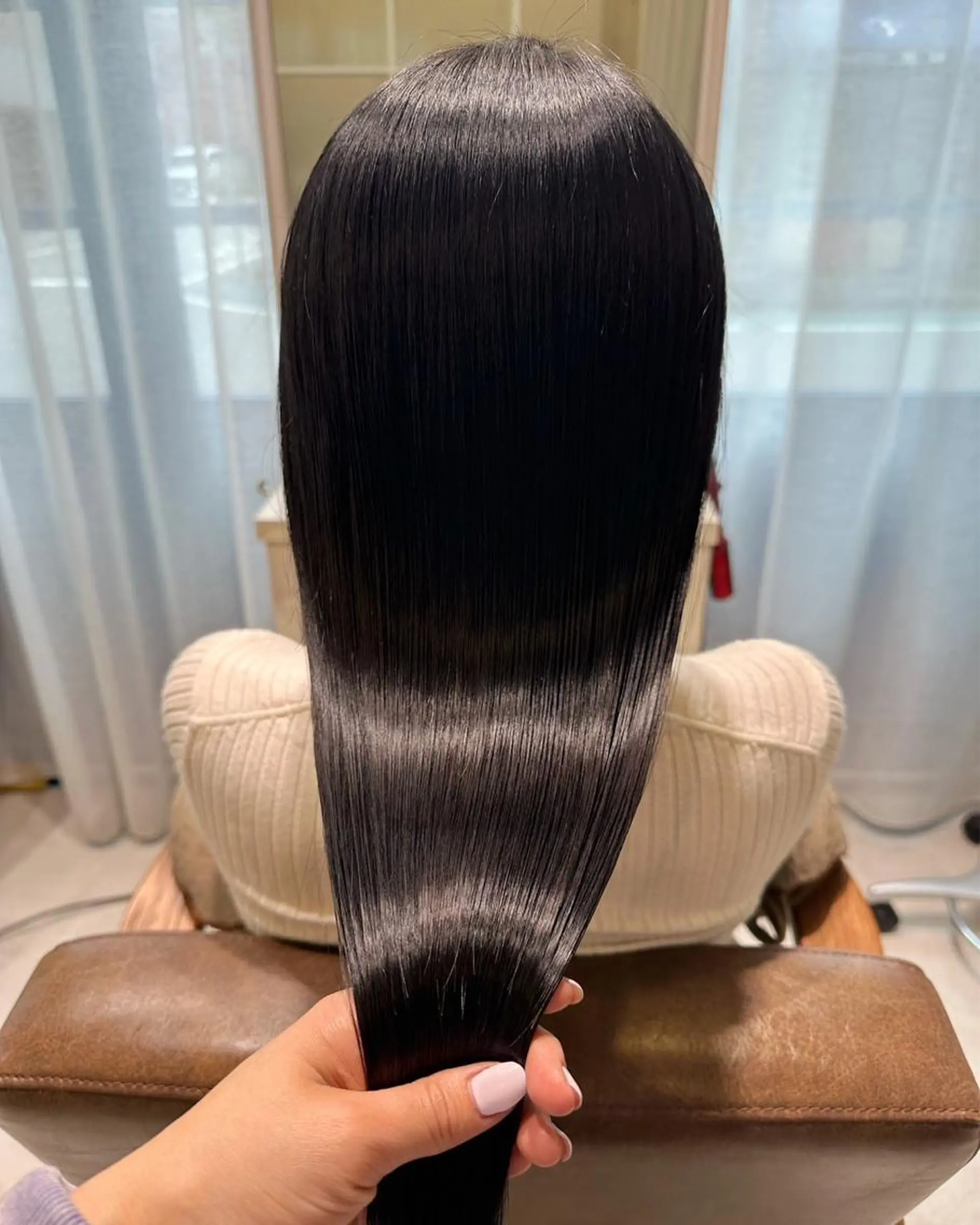 セミロング ﾔﾏｼﾀ ﾘﾘのヘアスタイル