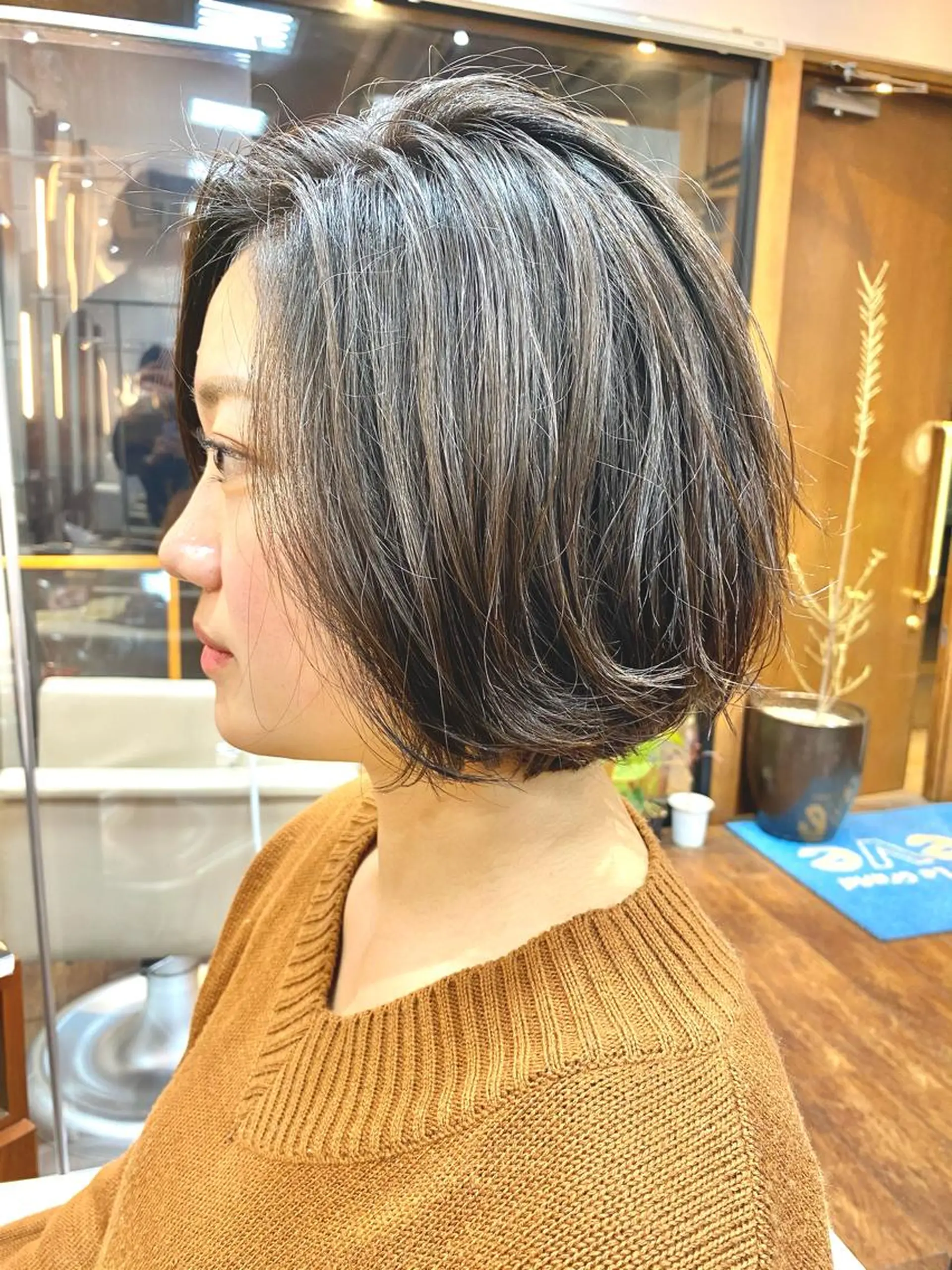 ショート カラー カット ヘアカラー トリートメント レーブ大宮所属・すきバサミを使わない カット✨高橋廉のヘアスタイル