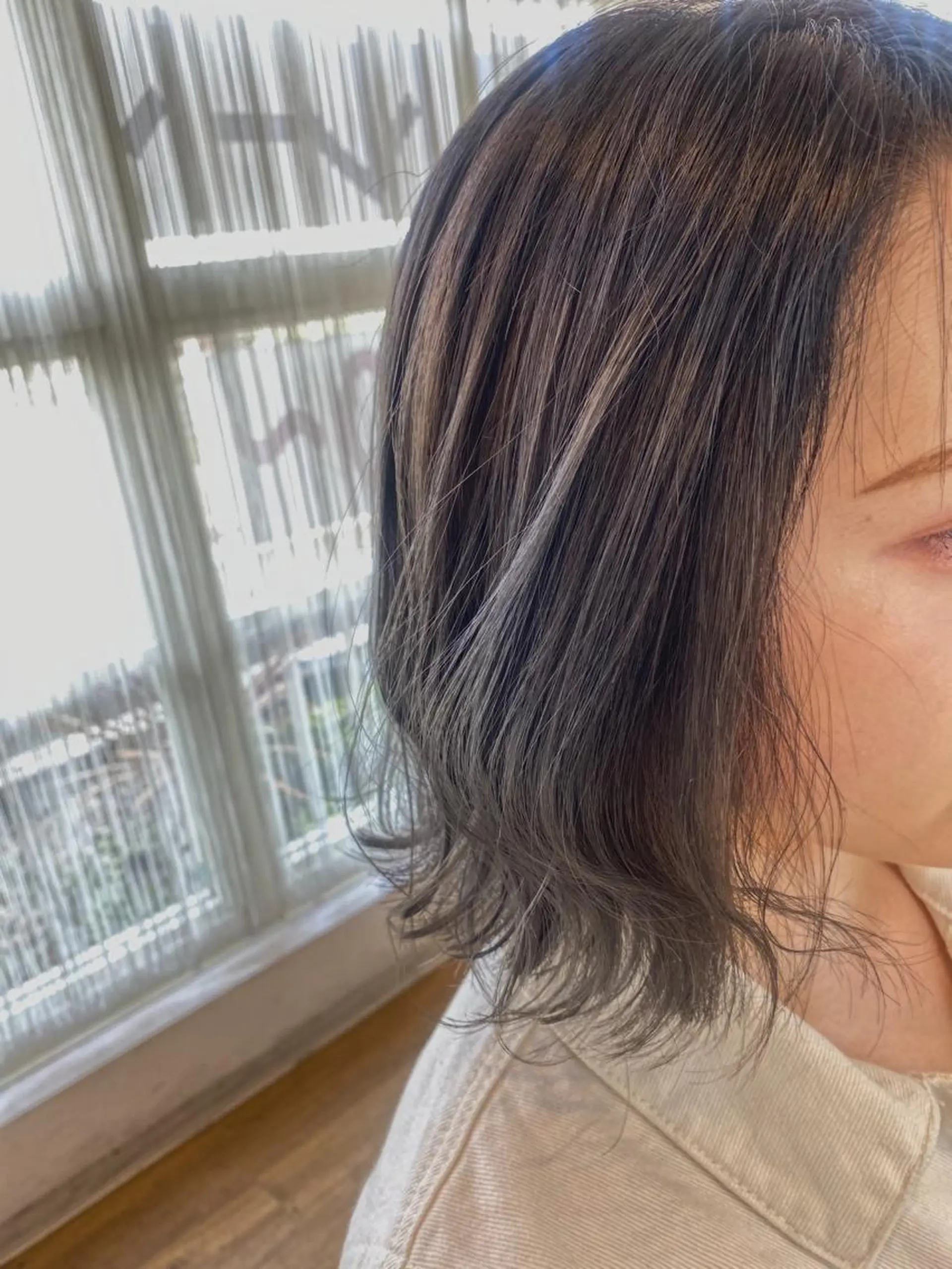 ショート 岡本 真実のヘアスタイル