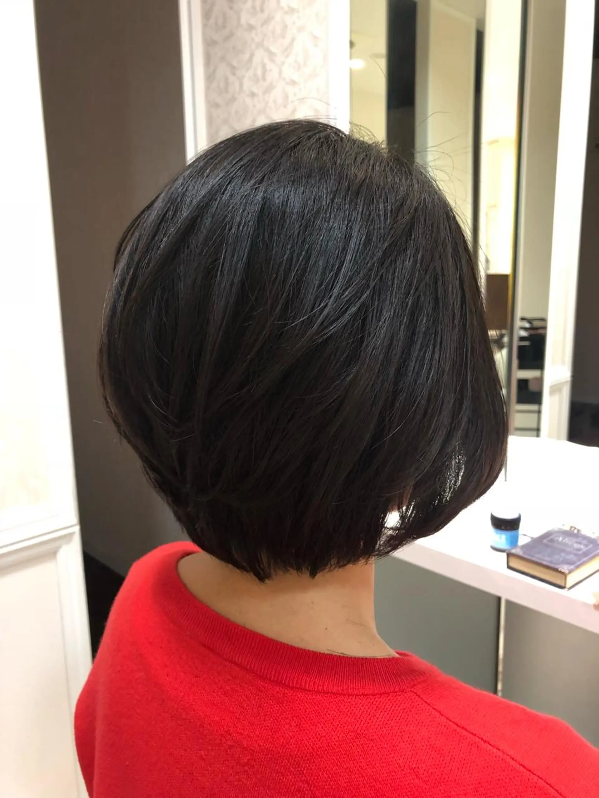 ショート ボブ カット 🌈ぷる艶カラー🌈 髪質改善👑柳沼尚貴のヘアスタイル