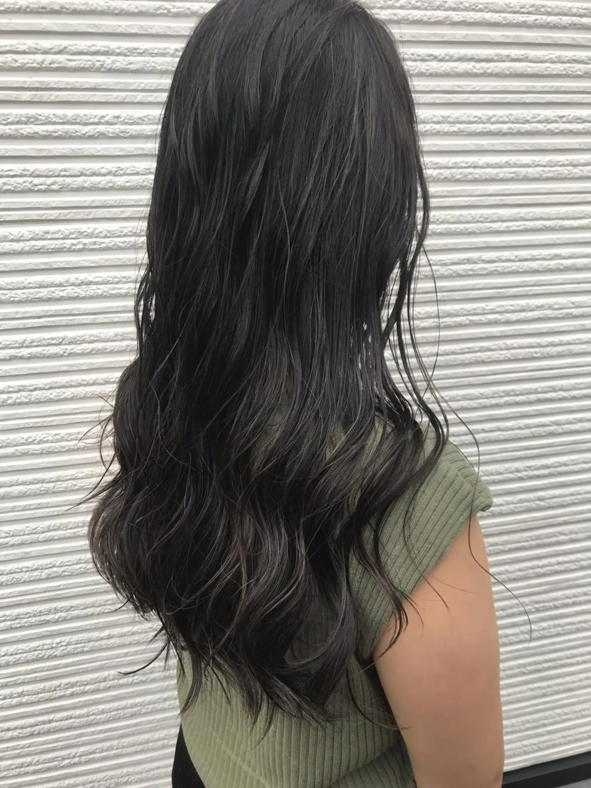 ロング カラー アッシュ ベージュカラー ダークアッシュ カット ヘアカラー トリートメント more栄矢場町店所属・⚡️デザインカラー ⚡️豊住 光輝のヘアスタイル