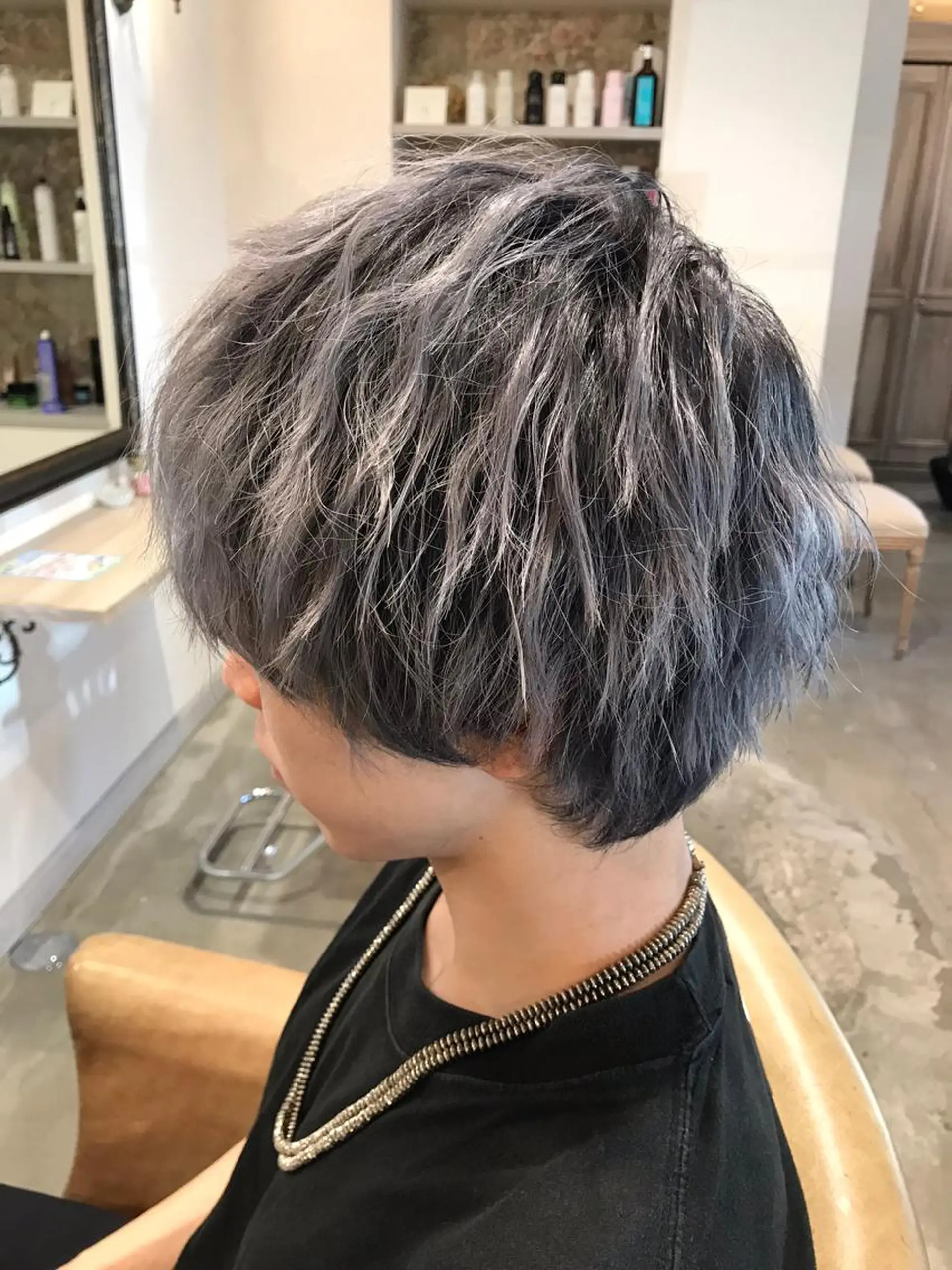 ショート カラー パーマ ヘアアレンジ メンズ キッズ ネイル マツエク・マツパ 黒髪 グラデーションカラー グラデーション ホワイト ヘアカラー トリートメント 韓国♡ワンホン系 ♡YURIのヘアスタイル