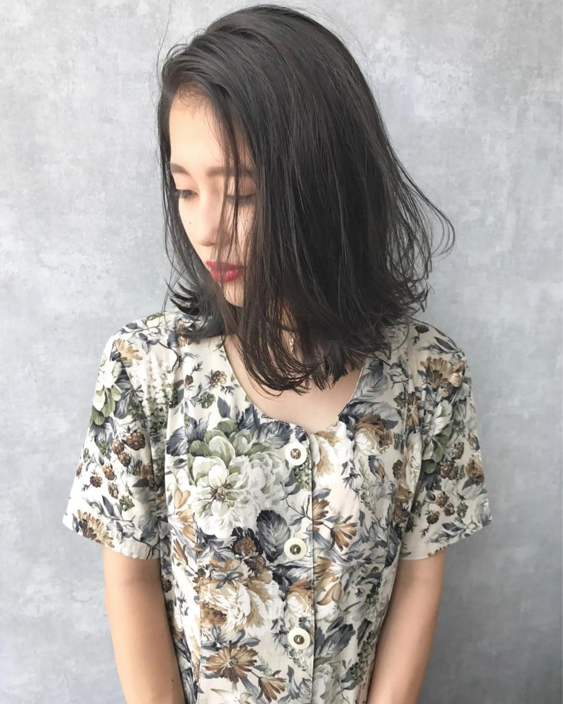 ショート カラー ハイライトカラー ハイライト TOMOYAレイヤー ブリーチ縮毛矯正のヘアスタイル