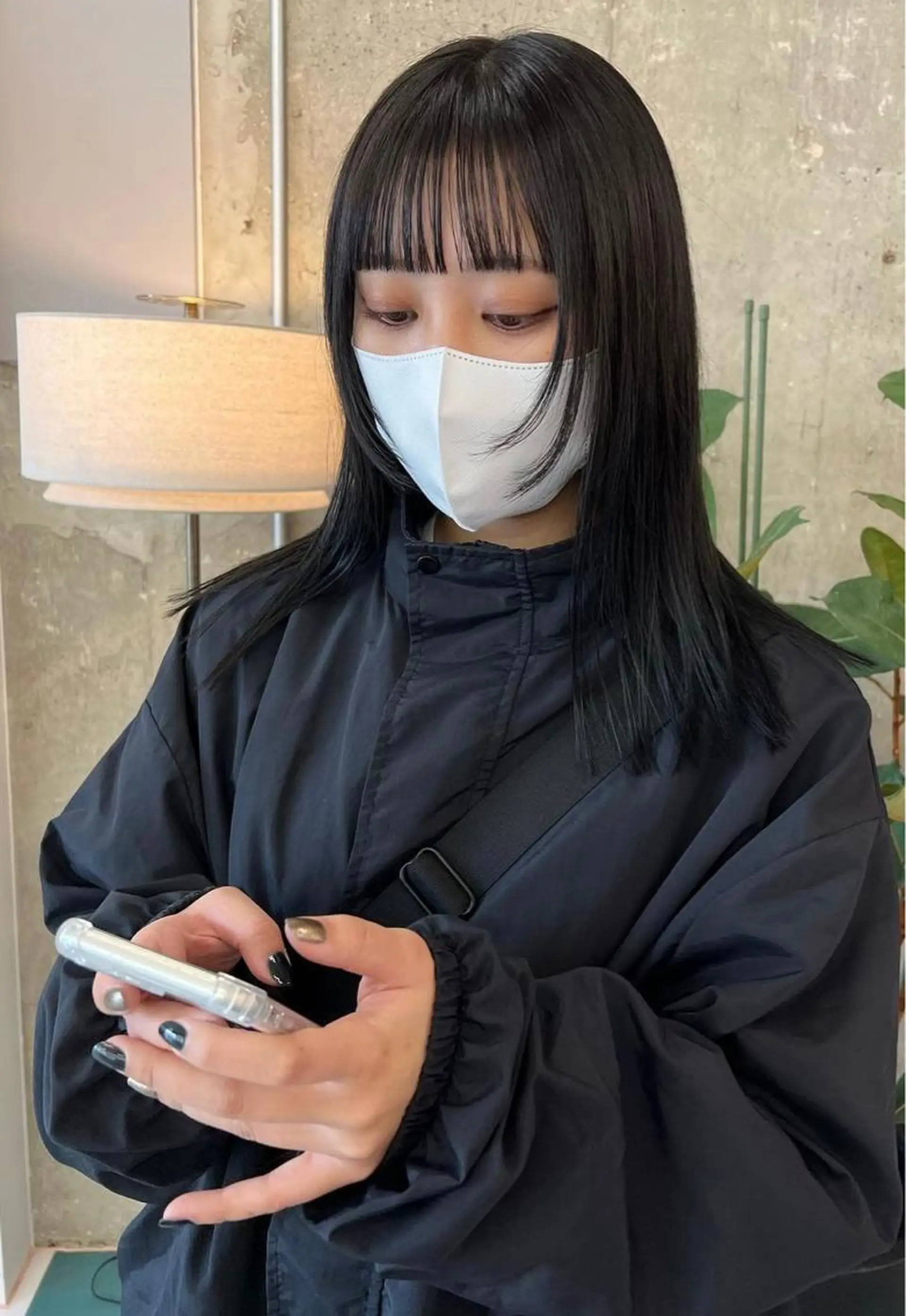 ミディアム ボブ/ハイトーン YUIのヘアスタイル