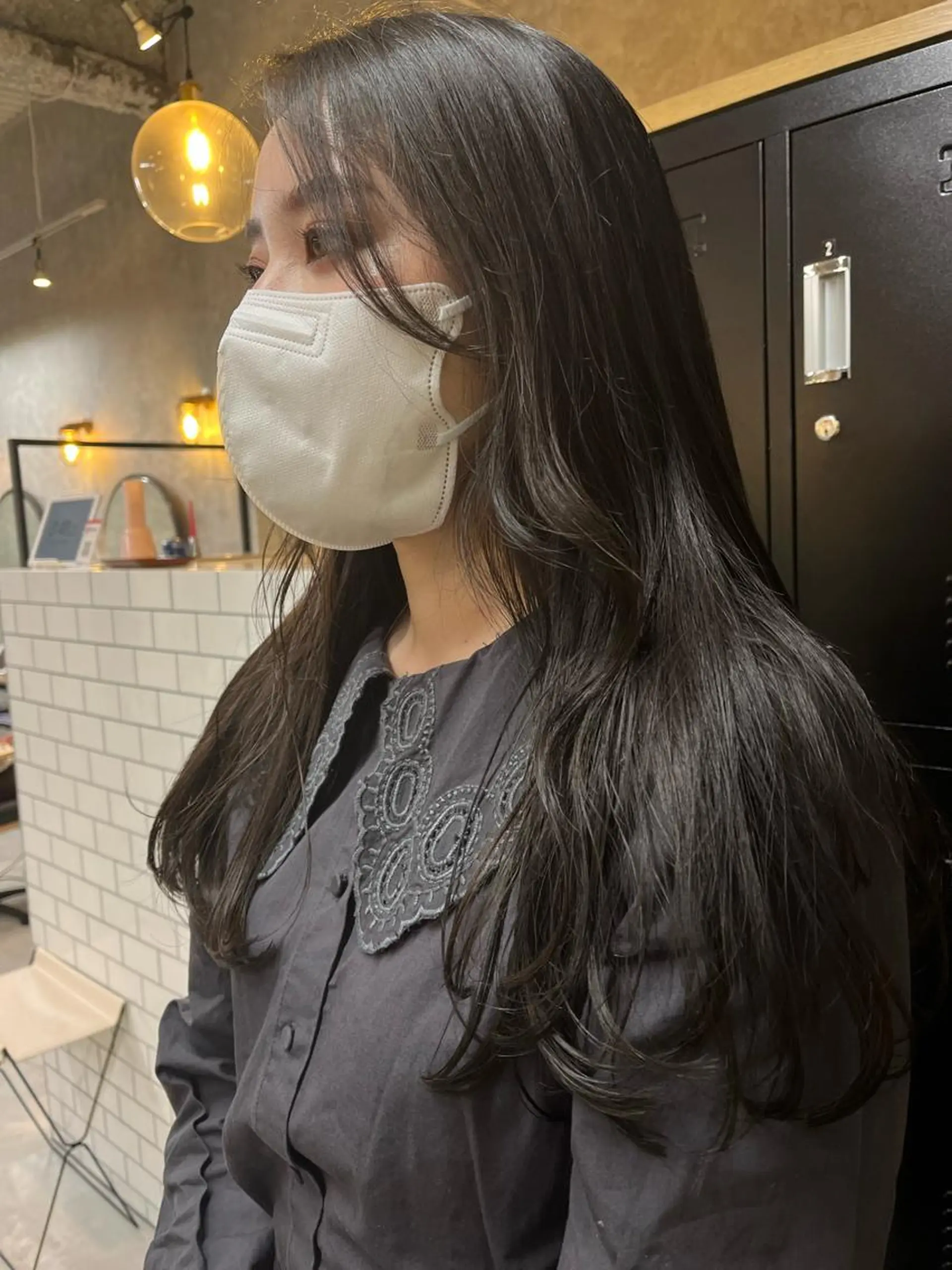 ロング カラー 黒髪 ブルーカラー ブルーブラック ヘアカラー 細川 夕利亜のヘアスタイル