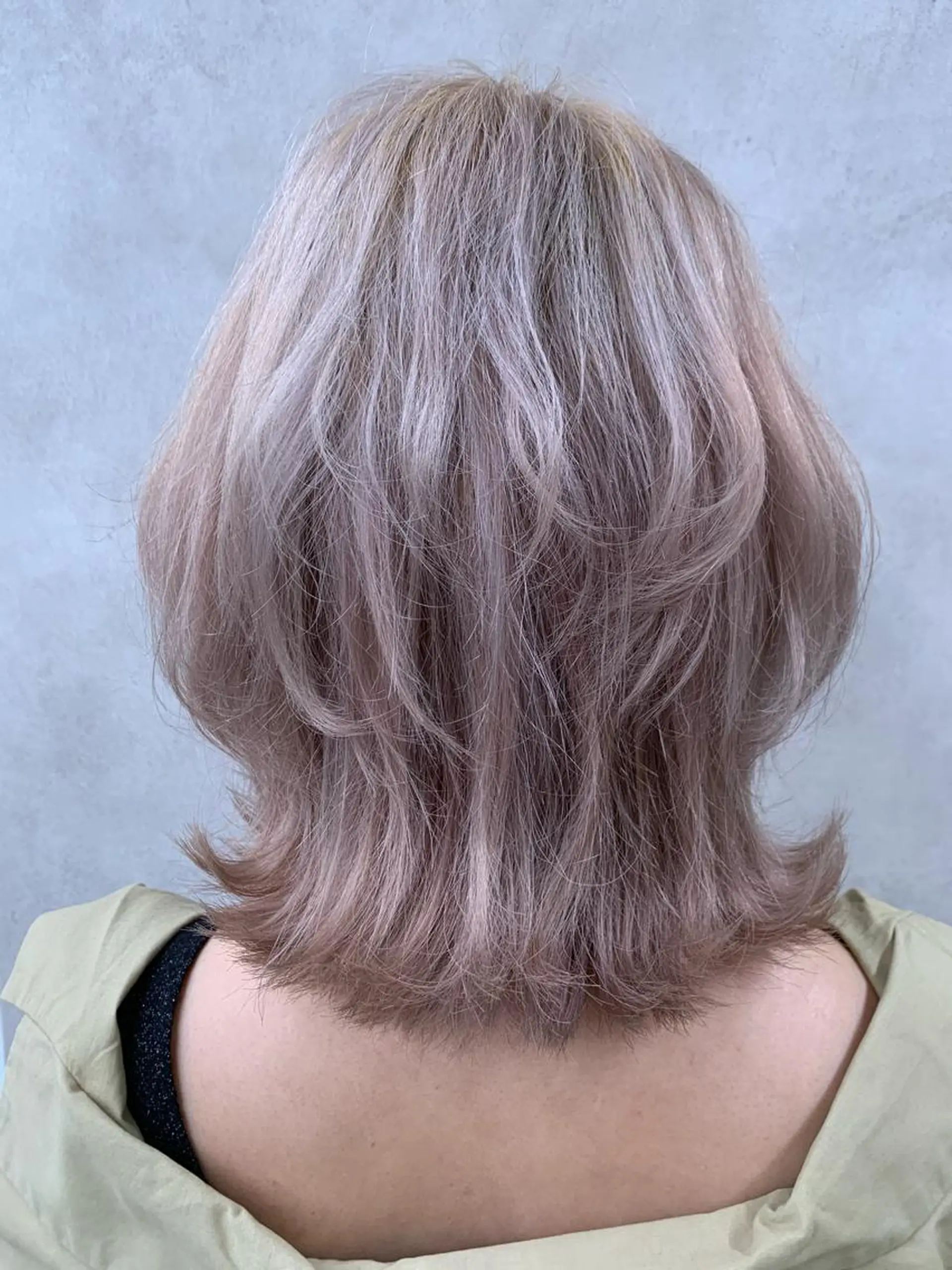 ミディアム カラー I'S.横浜所属・赤み消しカラー 🍀JUNKIのヘアスタイル