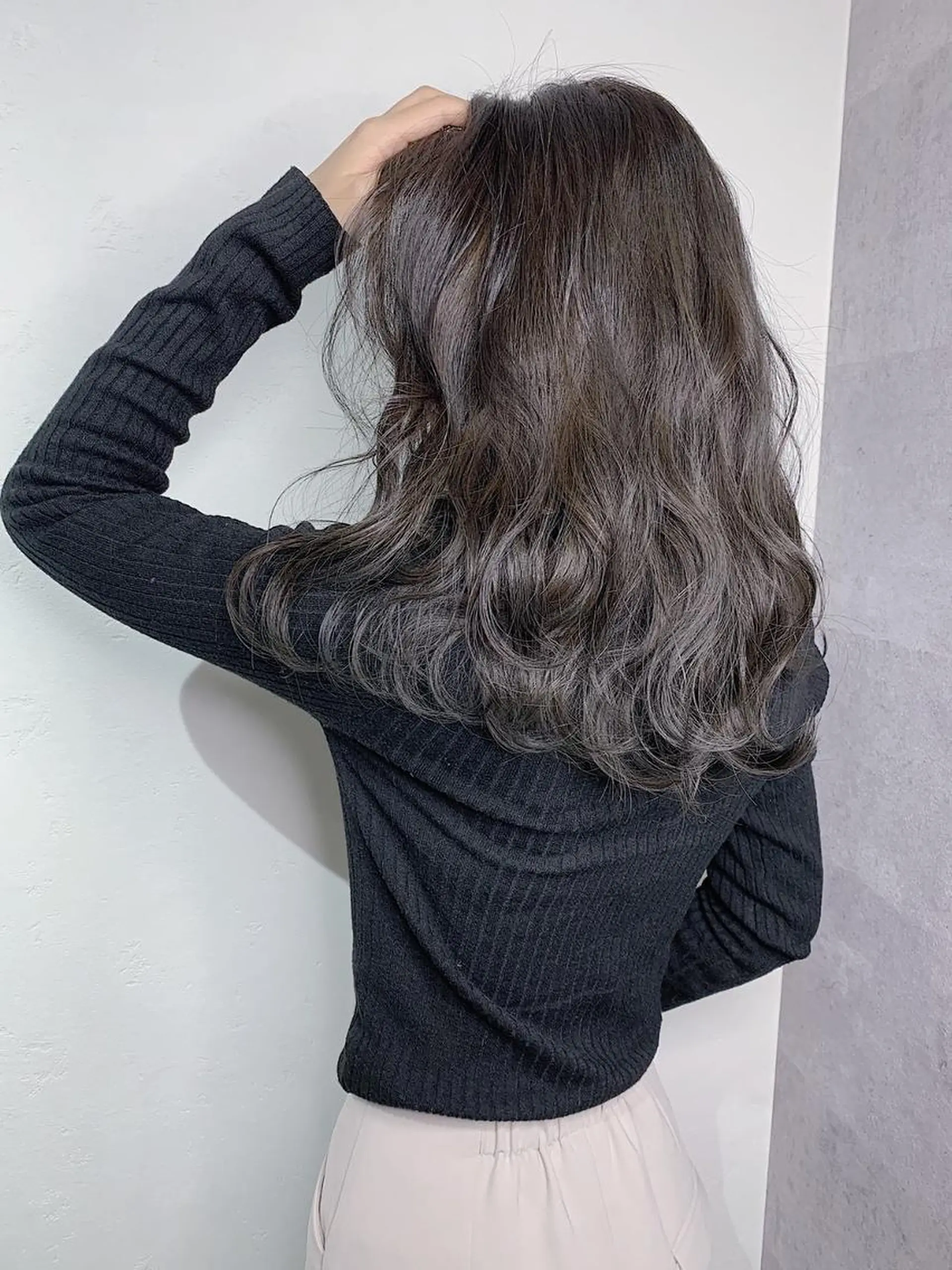 セミロング アンダーバーホワイト 堺東店のヘアスタイル