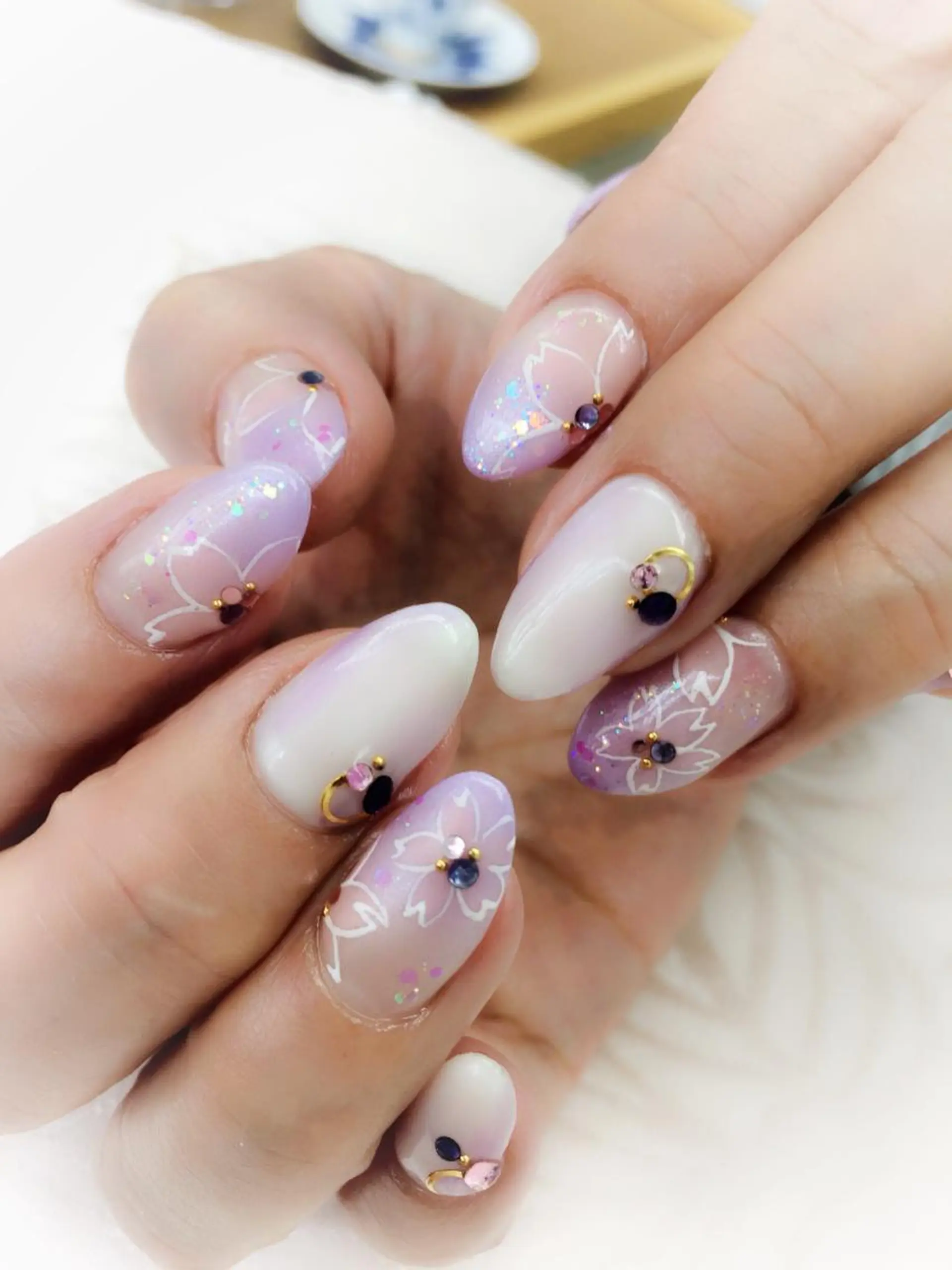 ネイル ハンドネイル フットネイル Angeailes〜アンジュエール〜所属・開運ネイル Angeailesのネイルデザイン