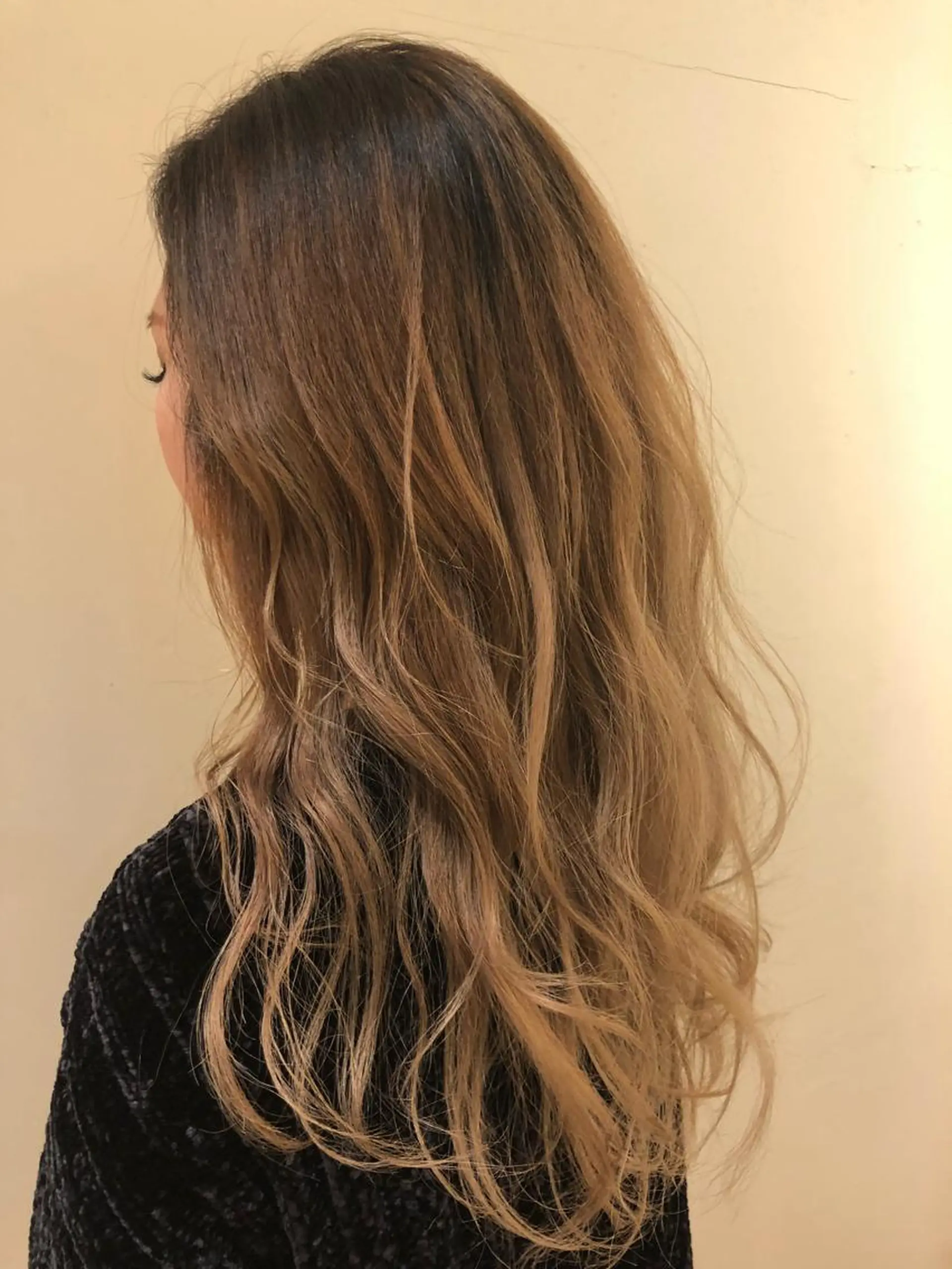 カラー eclat suzumiのヘアスタイル