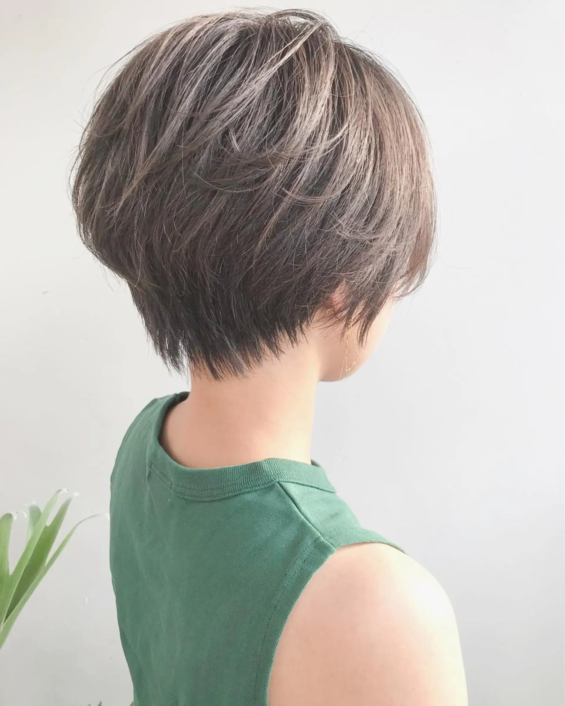 ショート カラー ショート/レイヤー なら石井知希のヘアスタイル