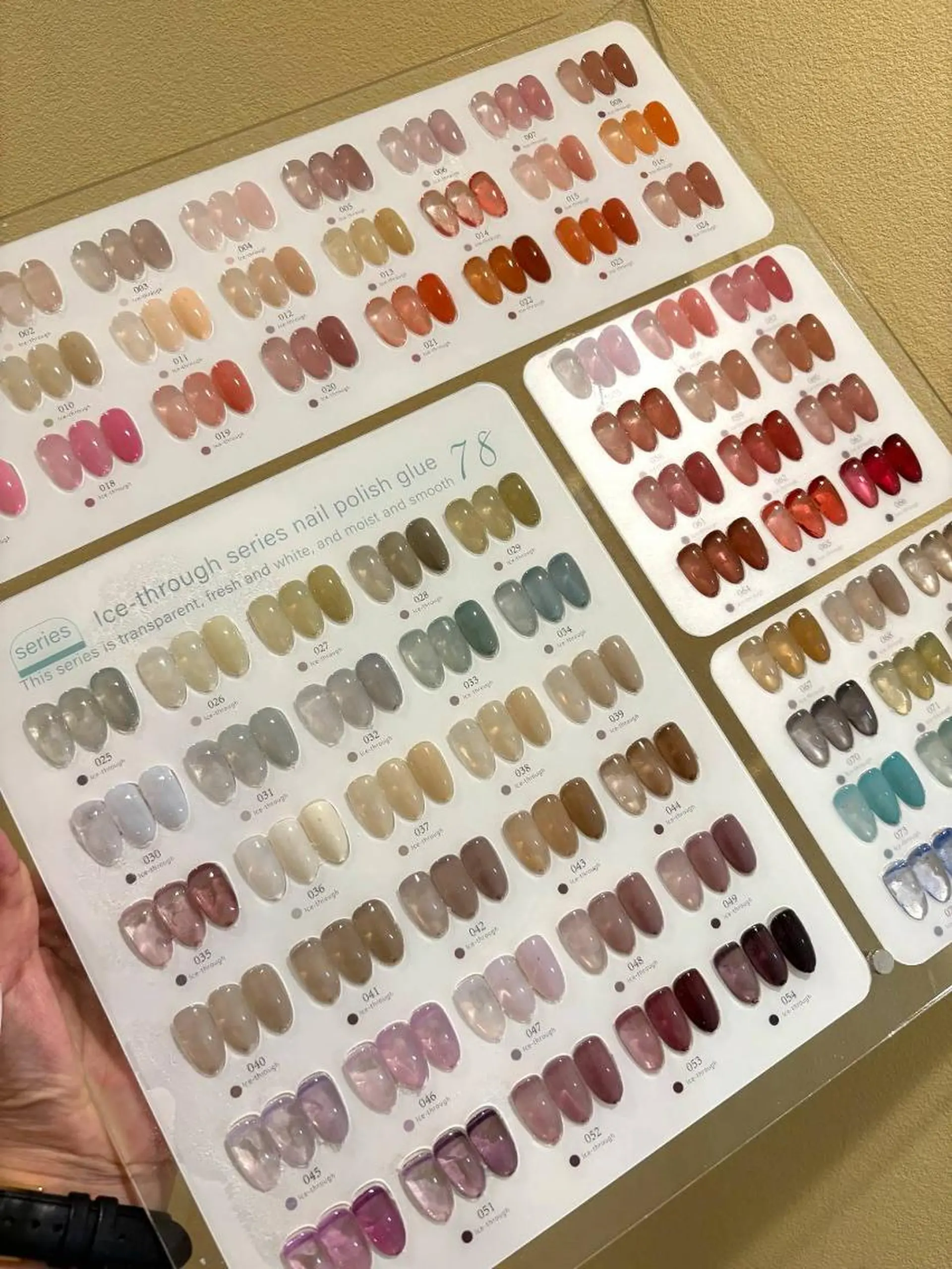 ネイル Nailsalon Graciasのネイルデザイン