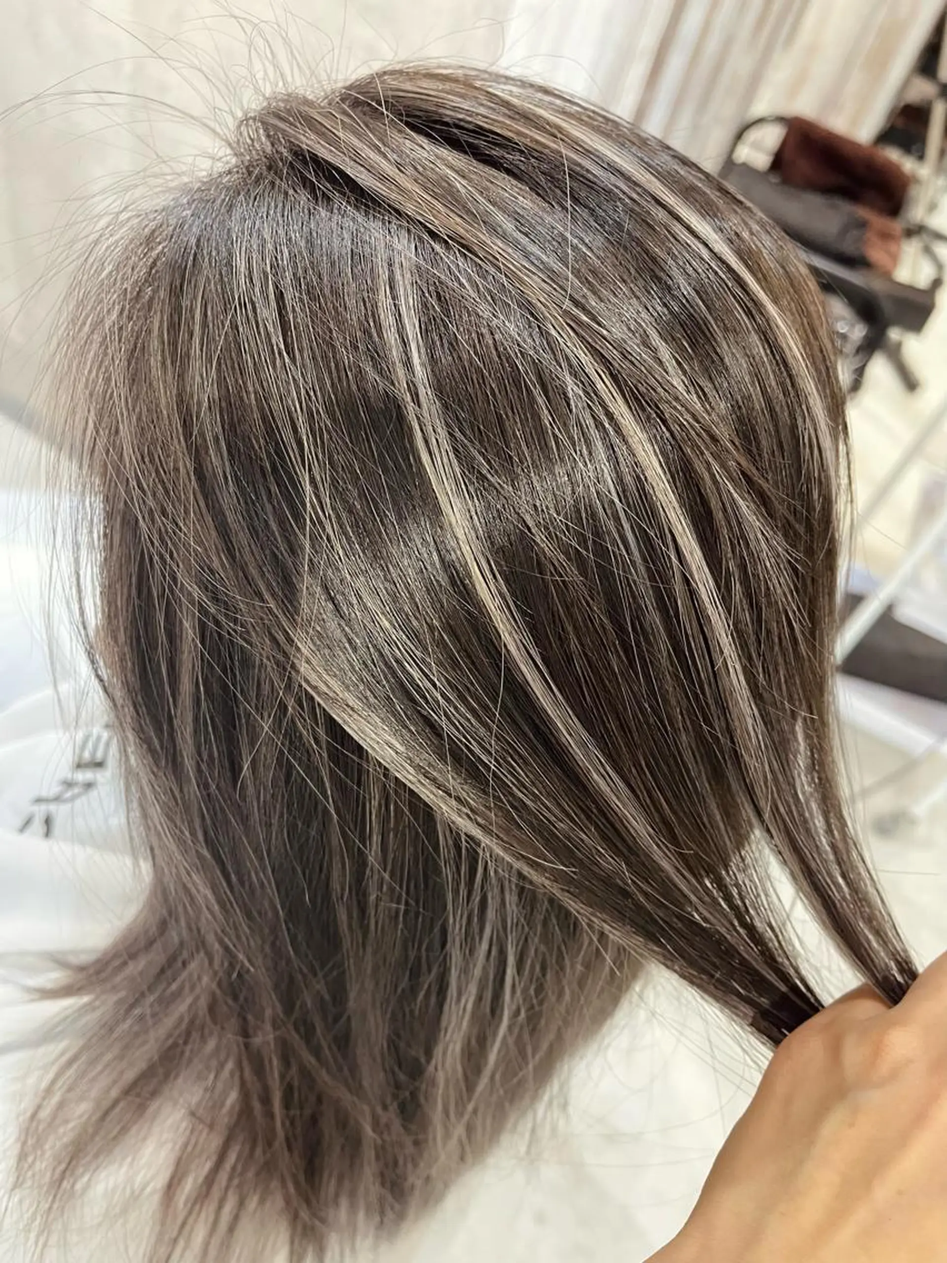 ミディアム カラー ハイライトカラー ハイライト ヘアカラー 松井那津子 /ハイライトブリーチのヘアスタイル