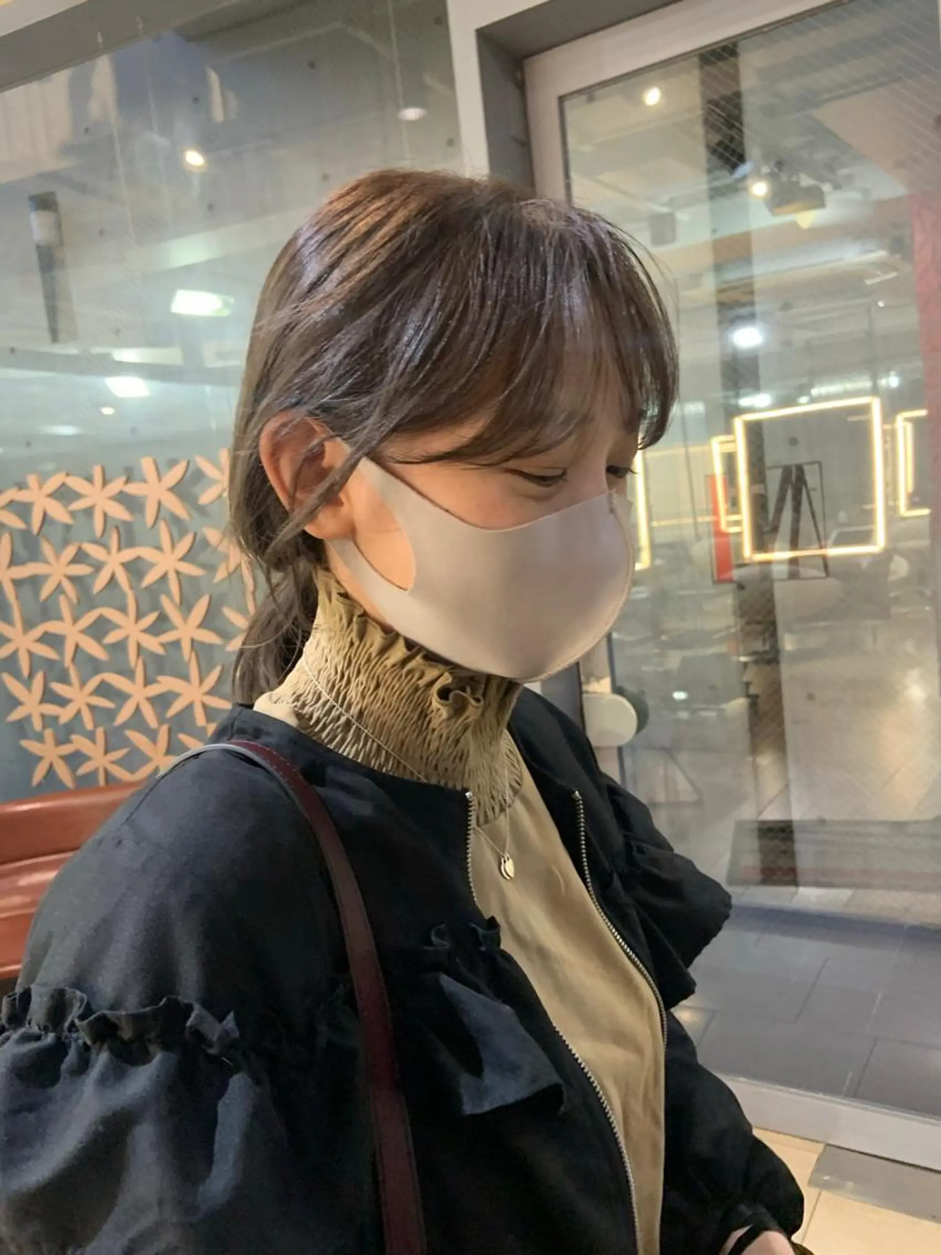 ミディアム カラー ブリーチ 透明感カラー グレージュ ブリーチなしカラー 透明感カラー 大人グレージュ有村のヘアスタイル