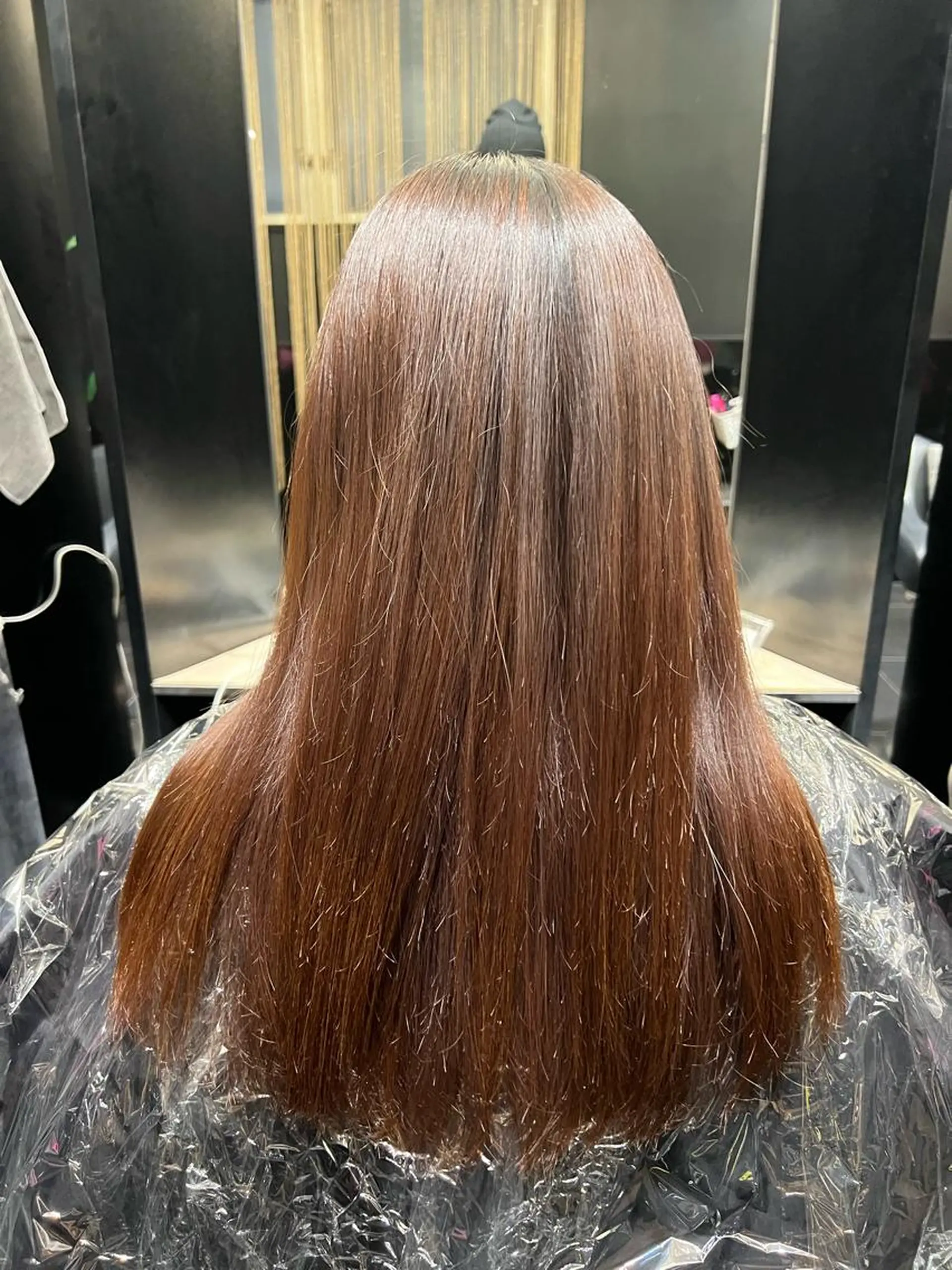 ミディアム カラー カット ヘアカラー トリートメント カミノア所属・1月予約解放しまし たイルミナ公認荒井のヘアスタイル