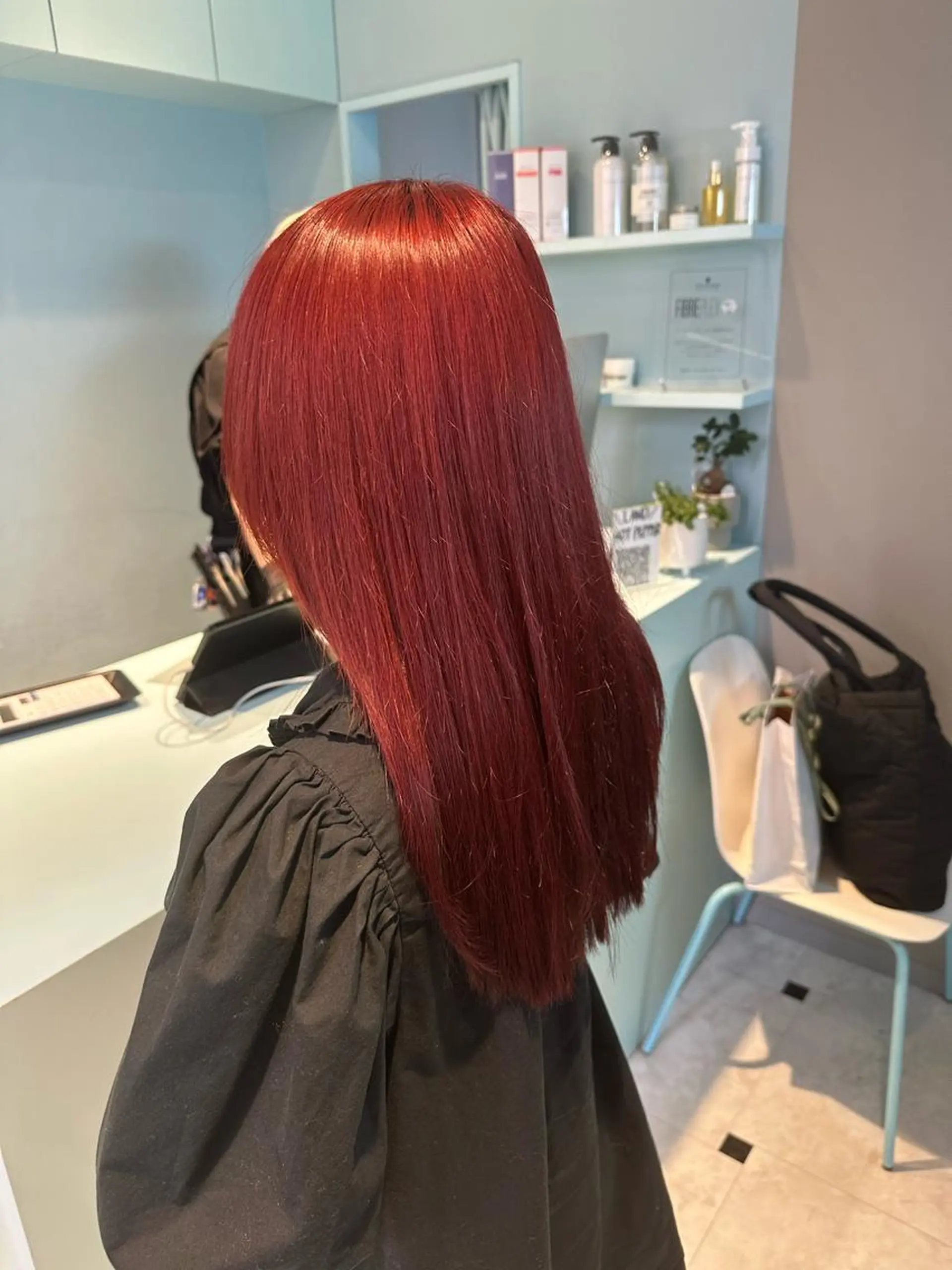 セミロング カラー 🪄池袋ハイトーン 🪄ブリーチカラーのヘアスタイル