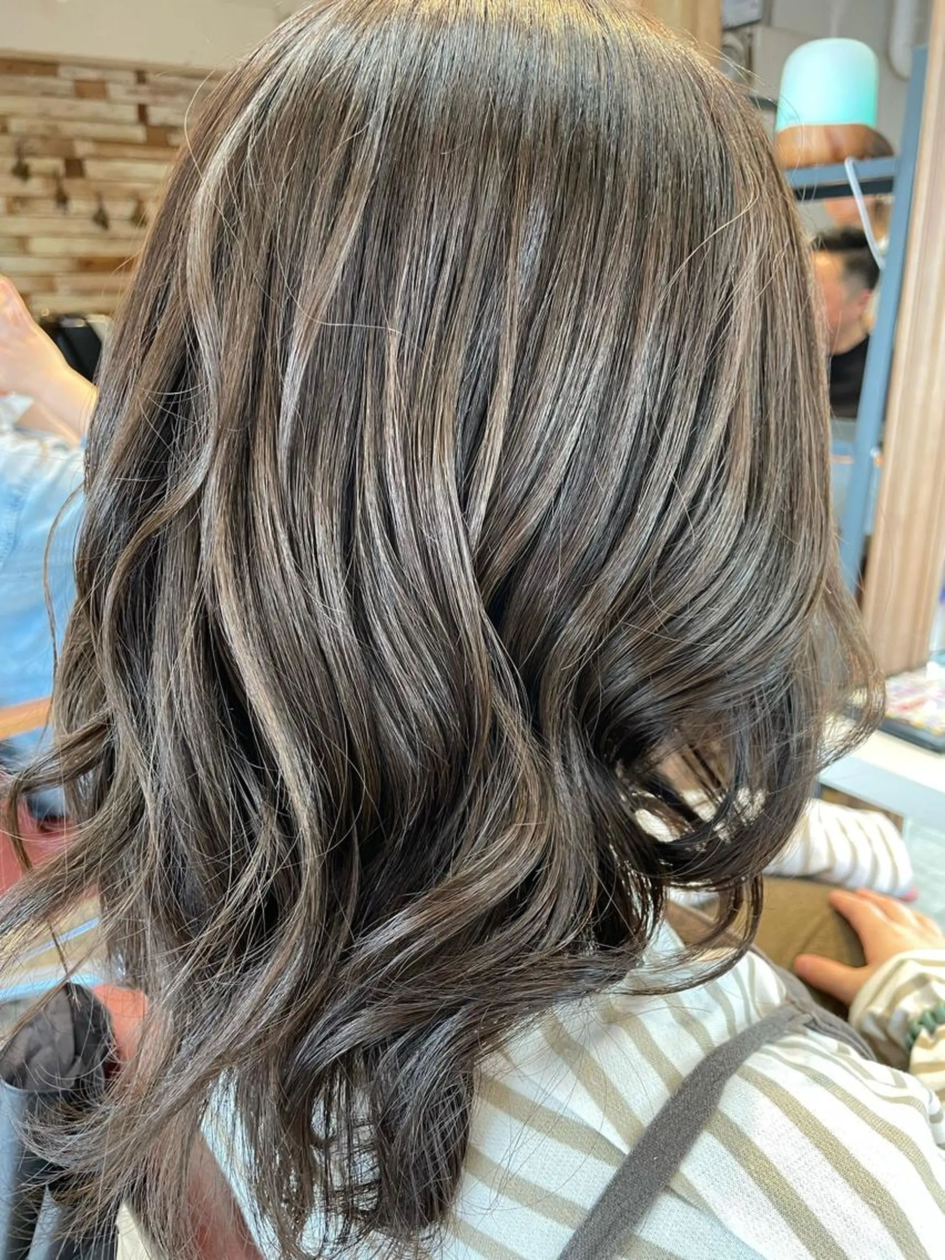 セミロング カラー ベージュカラー ブラウンカラー ✨横須賀髪質改善✨️ 加藤 百音のヘアスタイル