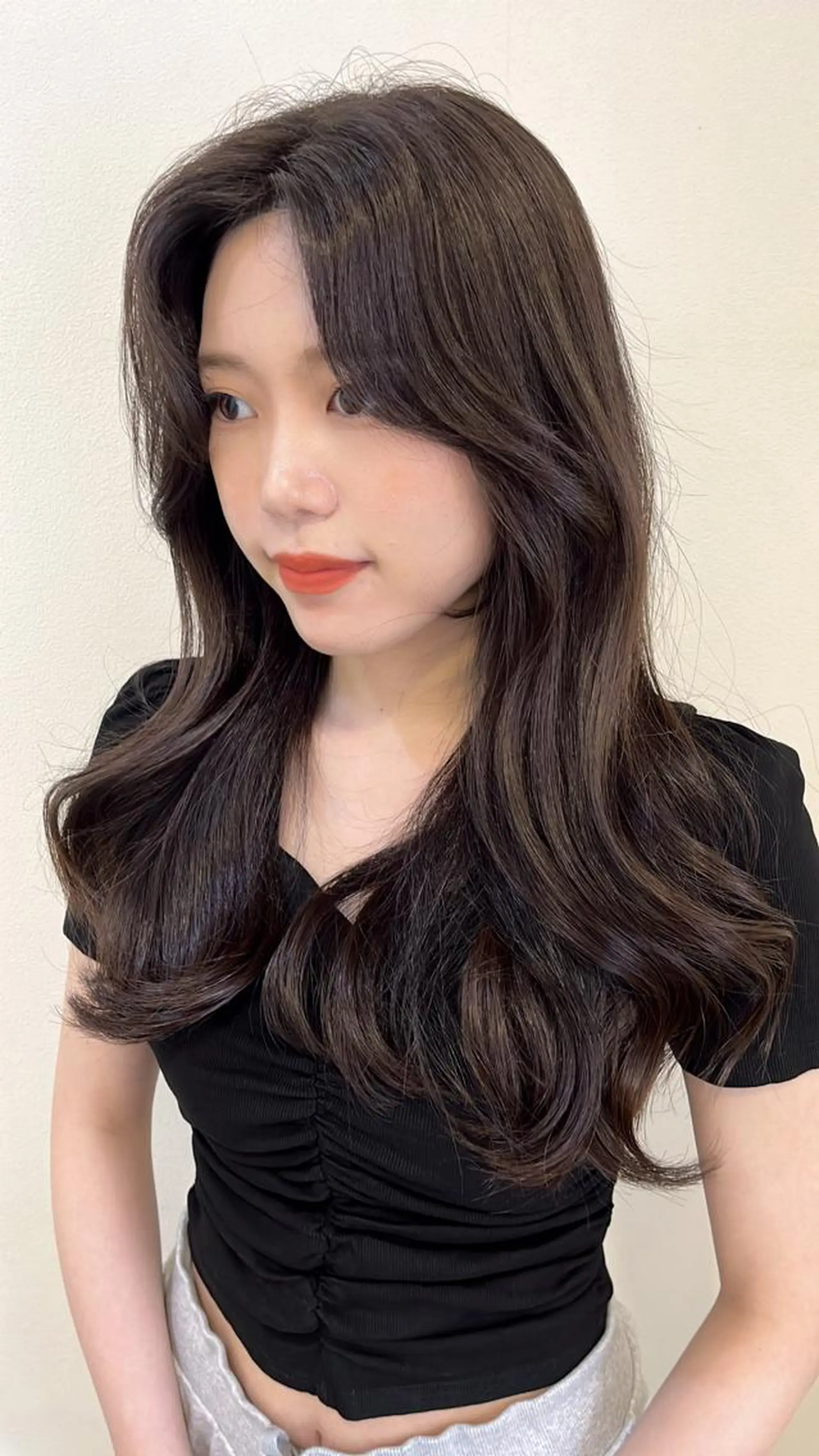 ロング カラー ヘアアレンジ ブラウンカラー 透明感カラー ココアブラウン くびれヘア エギョモリ カット ヘアカラー トリートメント 韓国×巻ける髪質改善 💍maki💍のヘアスタイル