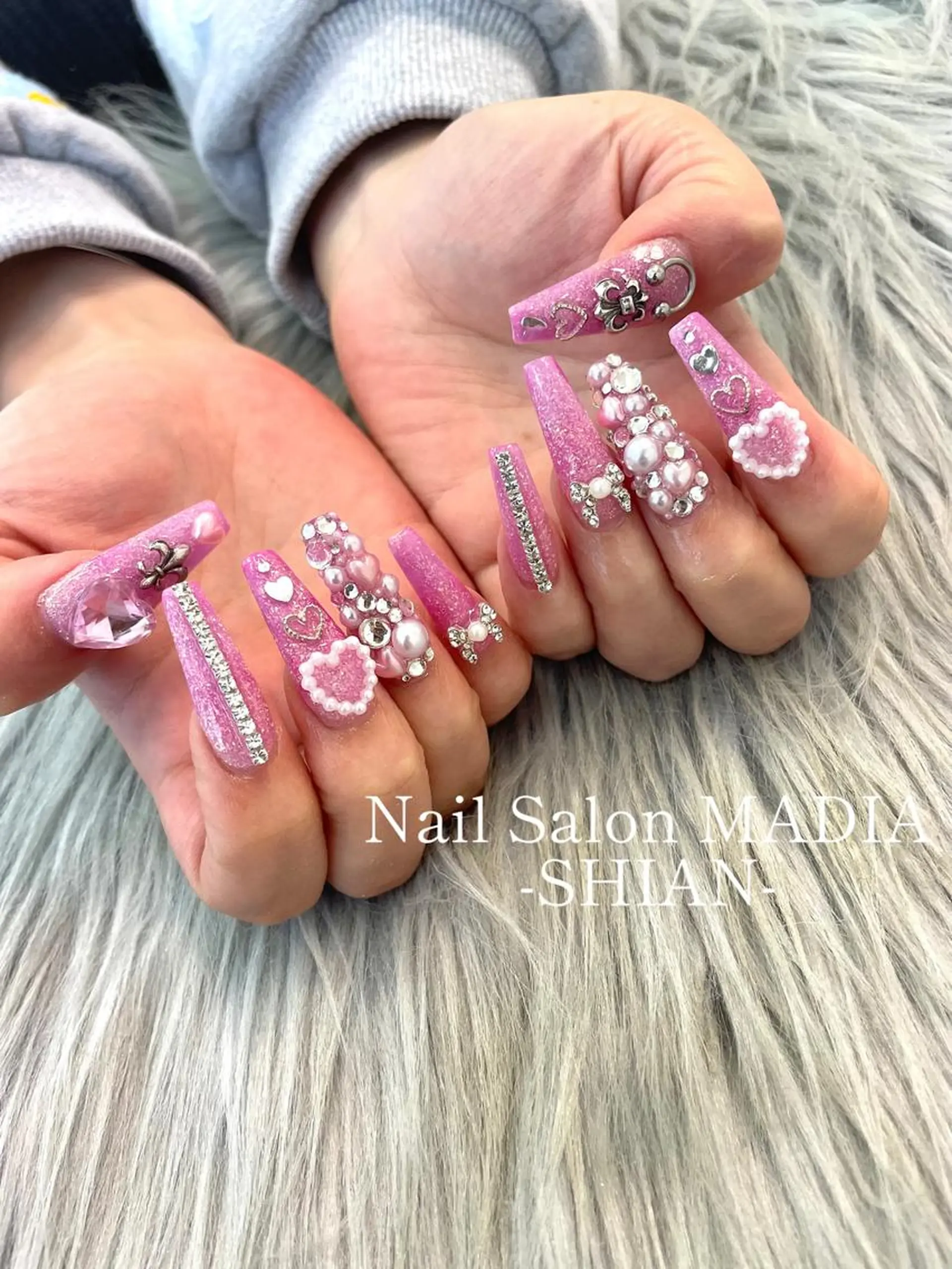 ネイル MADIA所属・MADIA SHIANのネイルデザイン