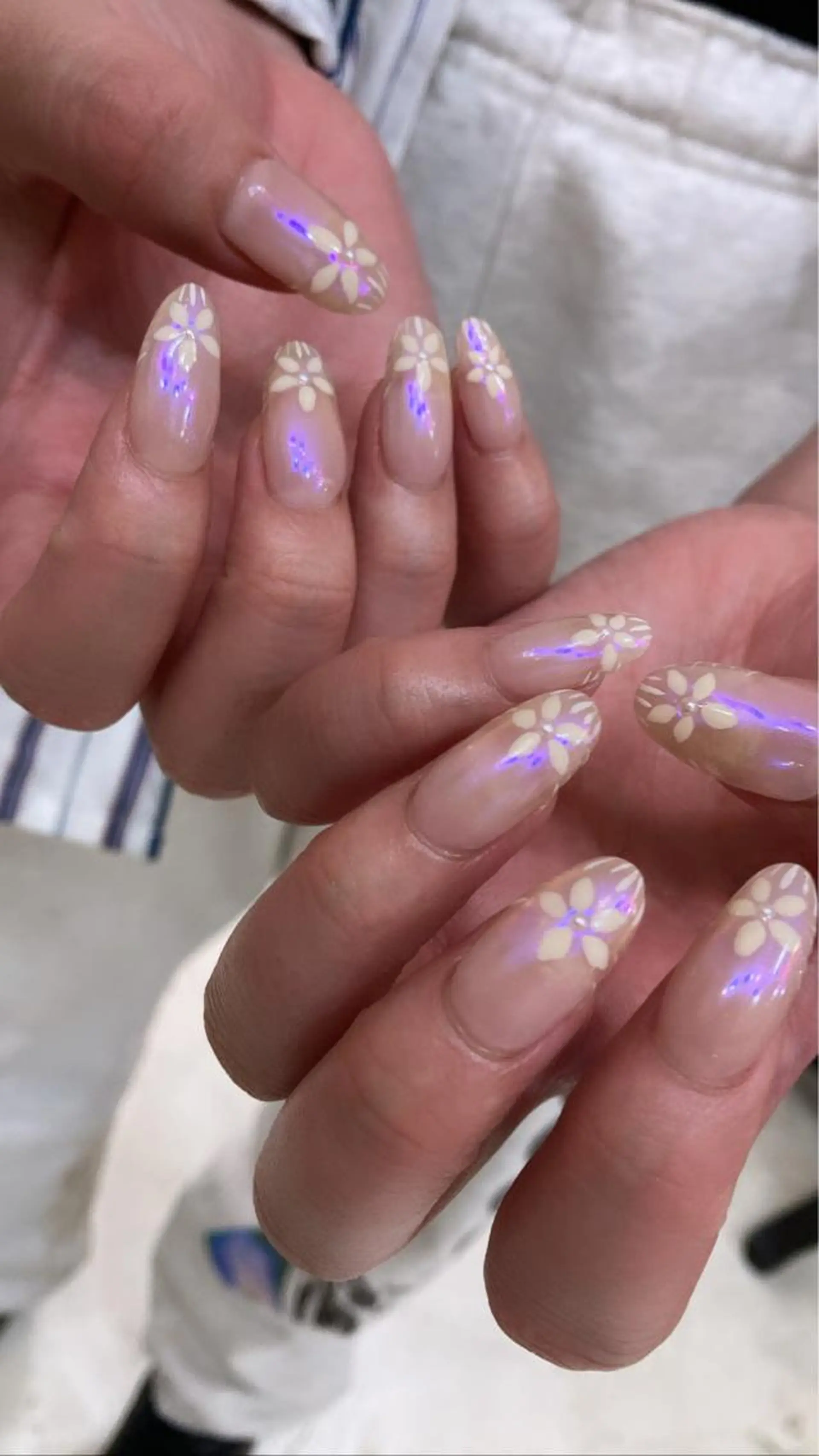 ネイル nailsalon　hue所属・小山 羽奈のネイルデザイン