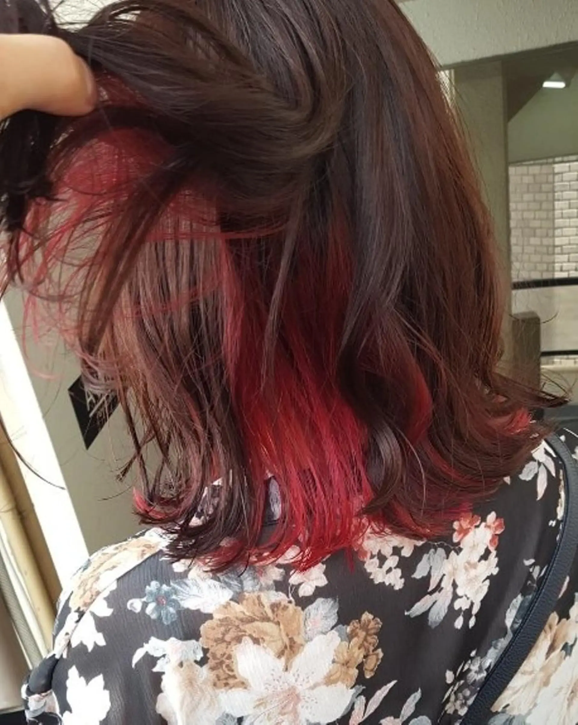 ミディアム カラー ヘアアレンジ インナーカラー ピンクカラー 🔳髪質改善🔳 岡本陽のヘアスタイル