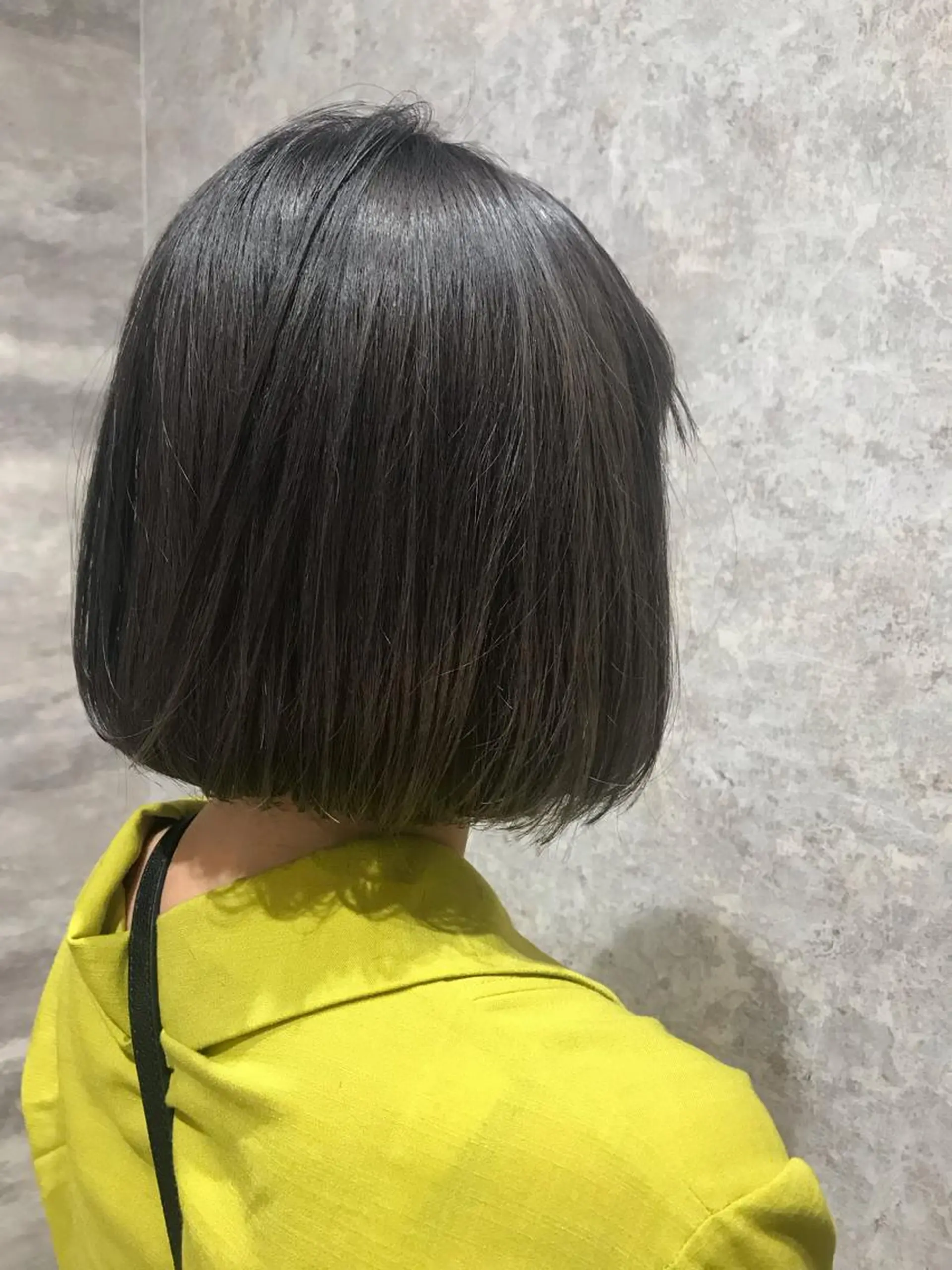 ショート カラー uru"所属・uru" すずきさゆりのヘアスタイル