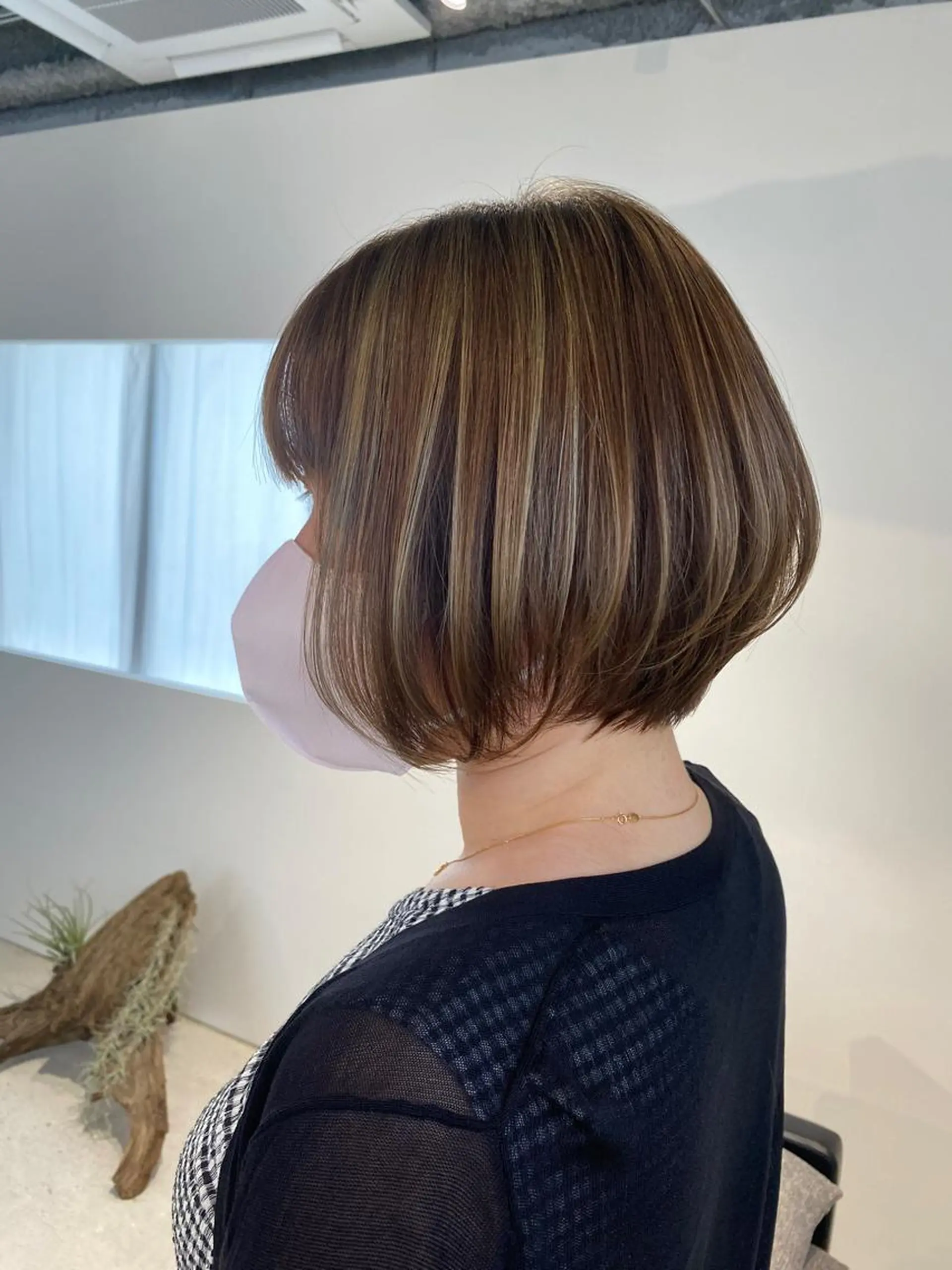 ショート カラー ハイライトカラー ハイライト MUK ムクのヘアスタイル