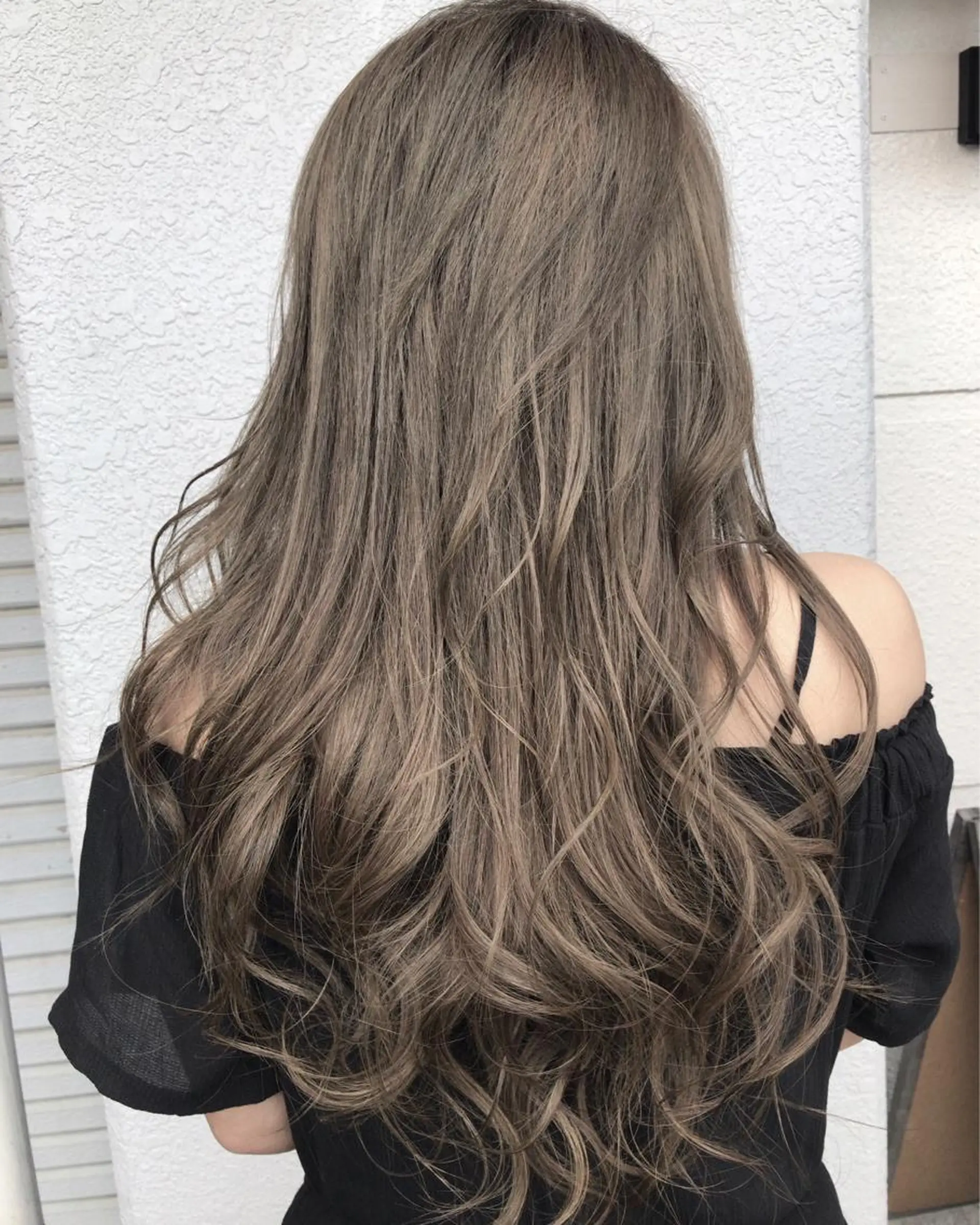 ロング カラー レイヤーカット匠 イソザキノリユキのヘアスタイル