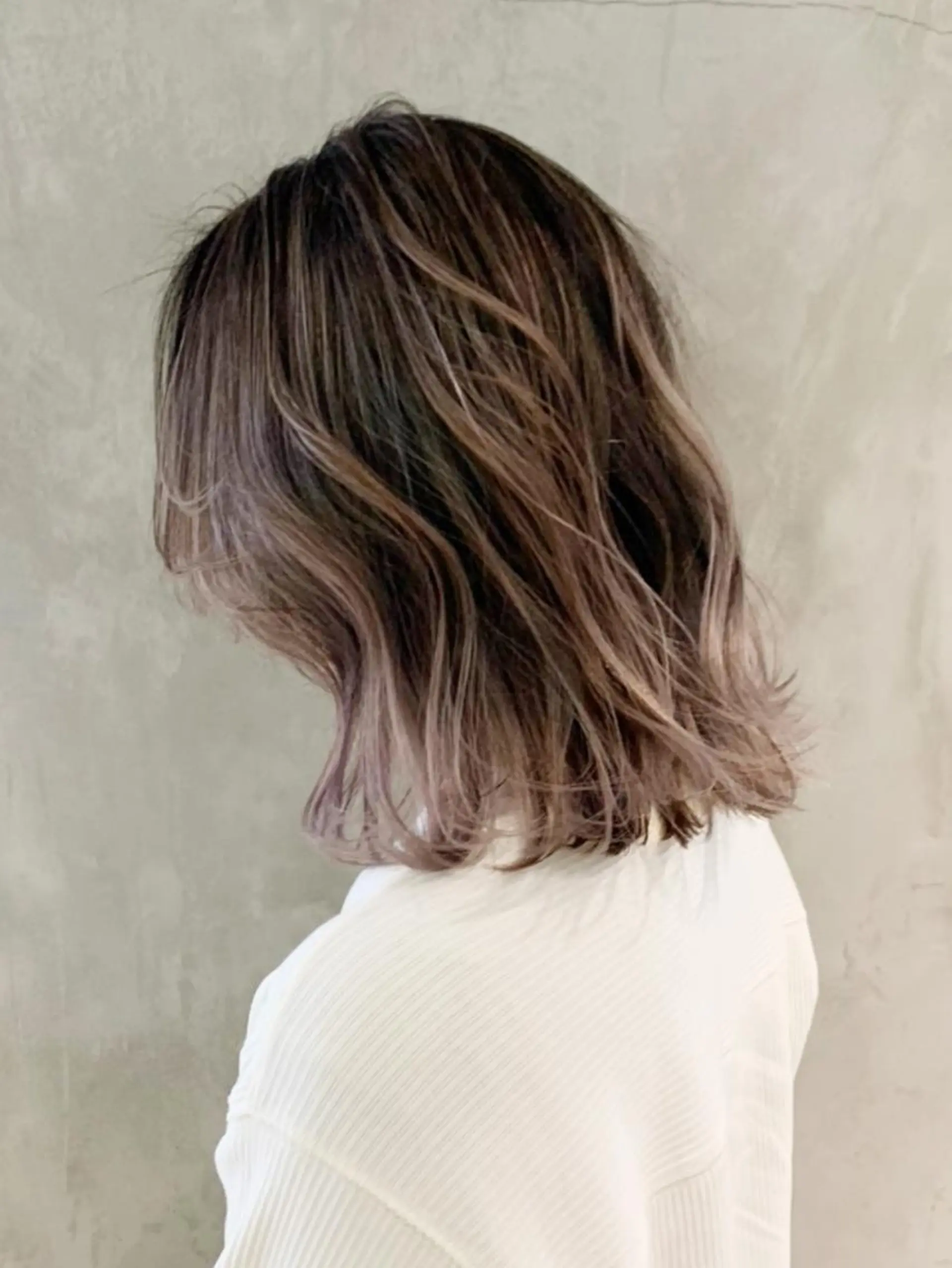 ミディアム カラー パーマ ヘアアレンジ グレージュ ラベンダーカラー ラベンダーグレージュ ラベンダーグレー ITbyALBUM 中野店のヘアスタイル