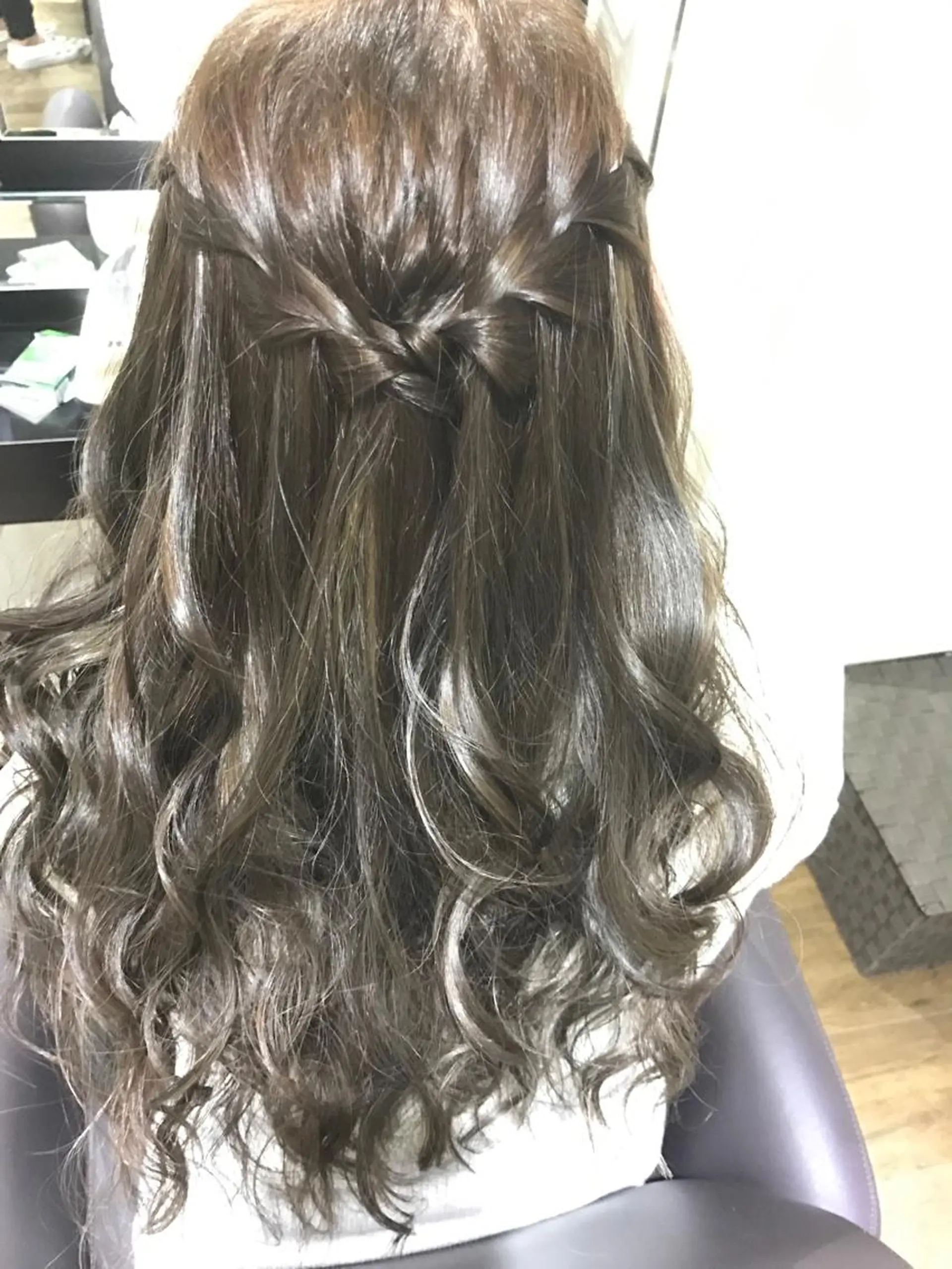 ミディアム カラー 透明感カラー シールエクステ🎀 ハイトーン特化🎀のヘアスタイル