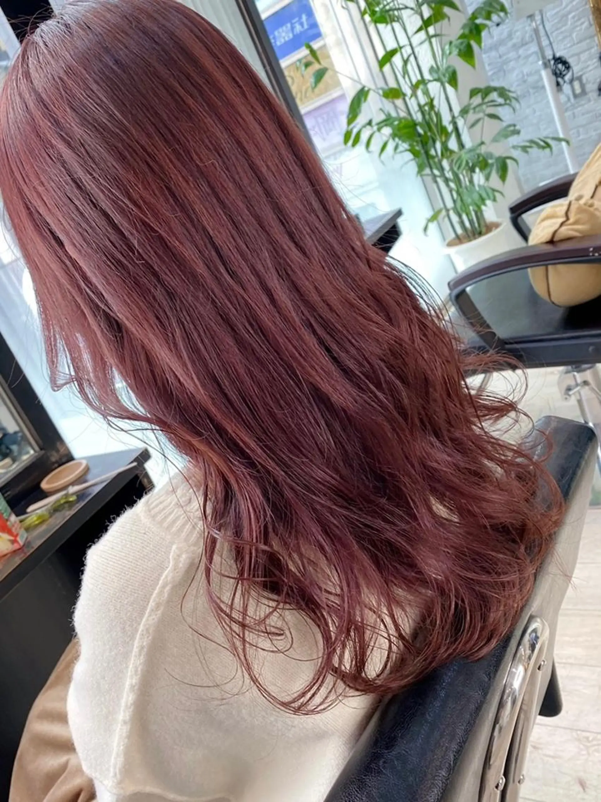 ミディアム 髪質改善美髪特化 ルイス奈良のヘアスタイル