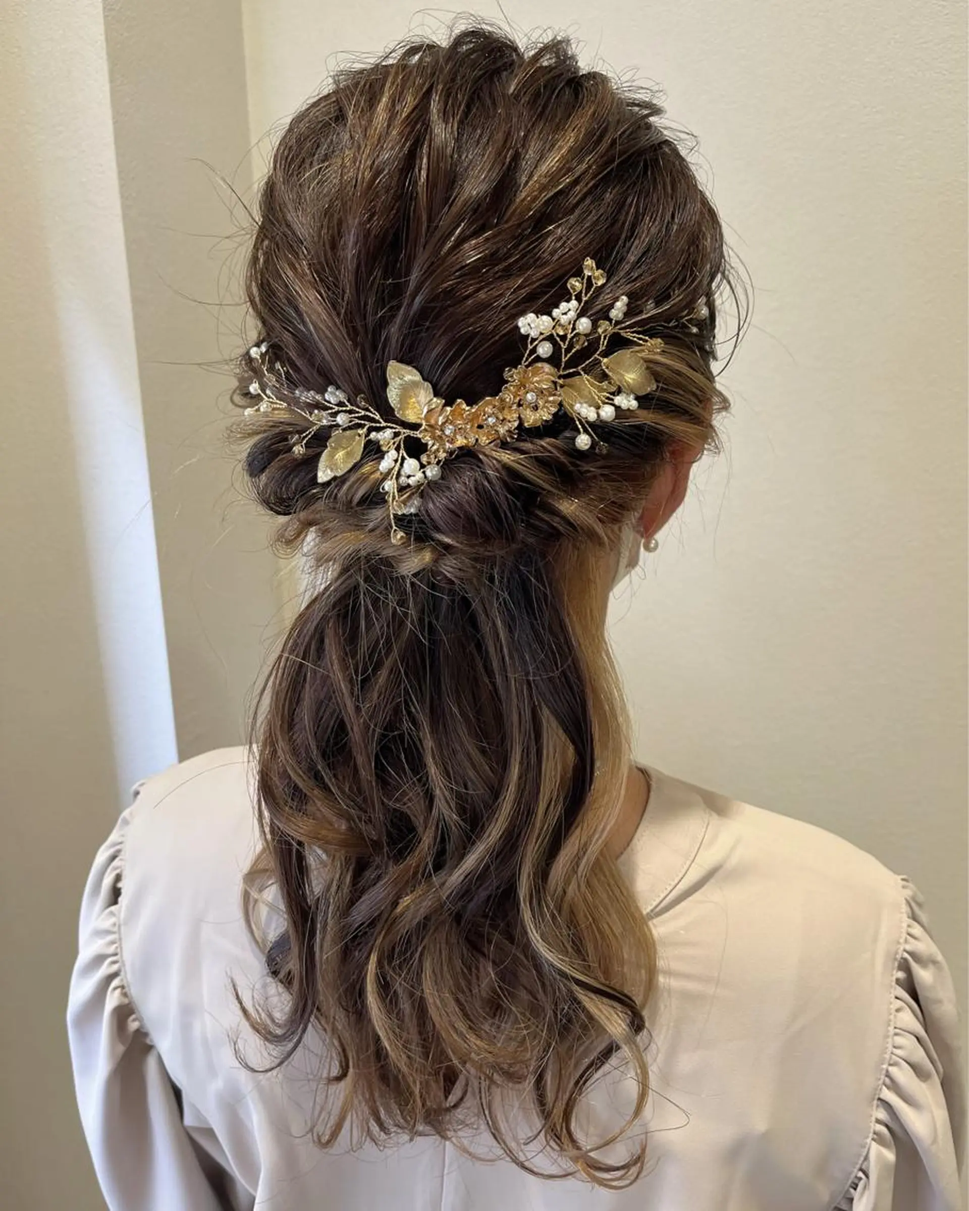 ロング カラー ヘアアレンジ ハーフアップ ヘアセット サソウ ユリエ🥥のヘアスタイル