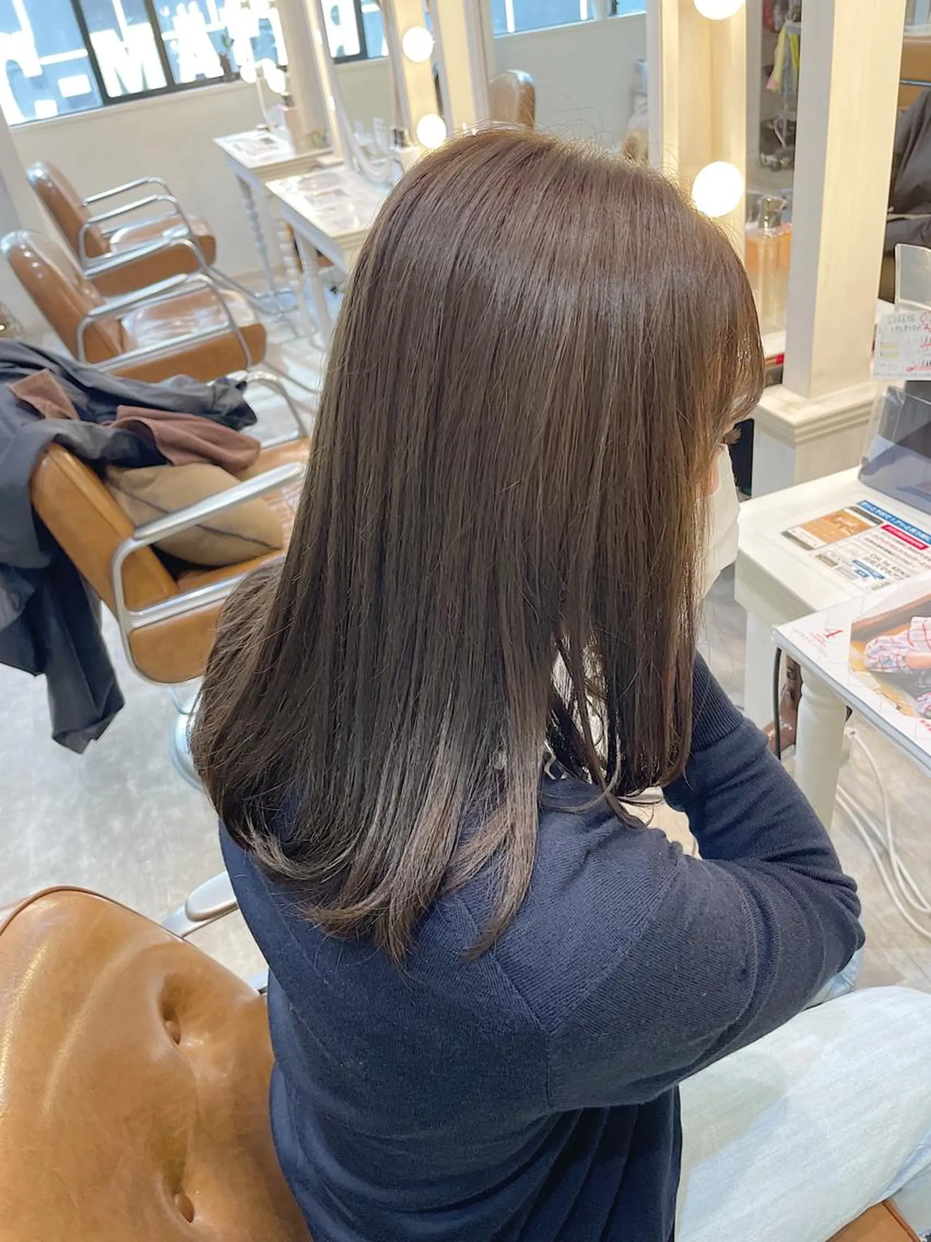 セミロング カラー ブリーチ ブラウンカラー 透明感カラー オリーブブラウン エクステ/ハイトーン 🐏☁️miminaのヘアスタイル