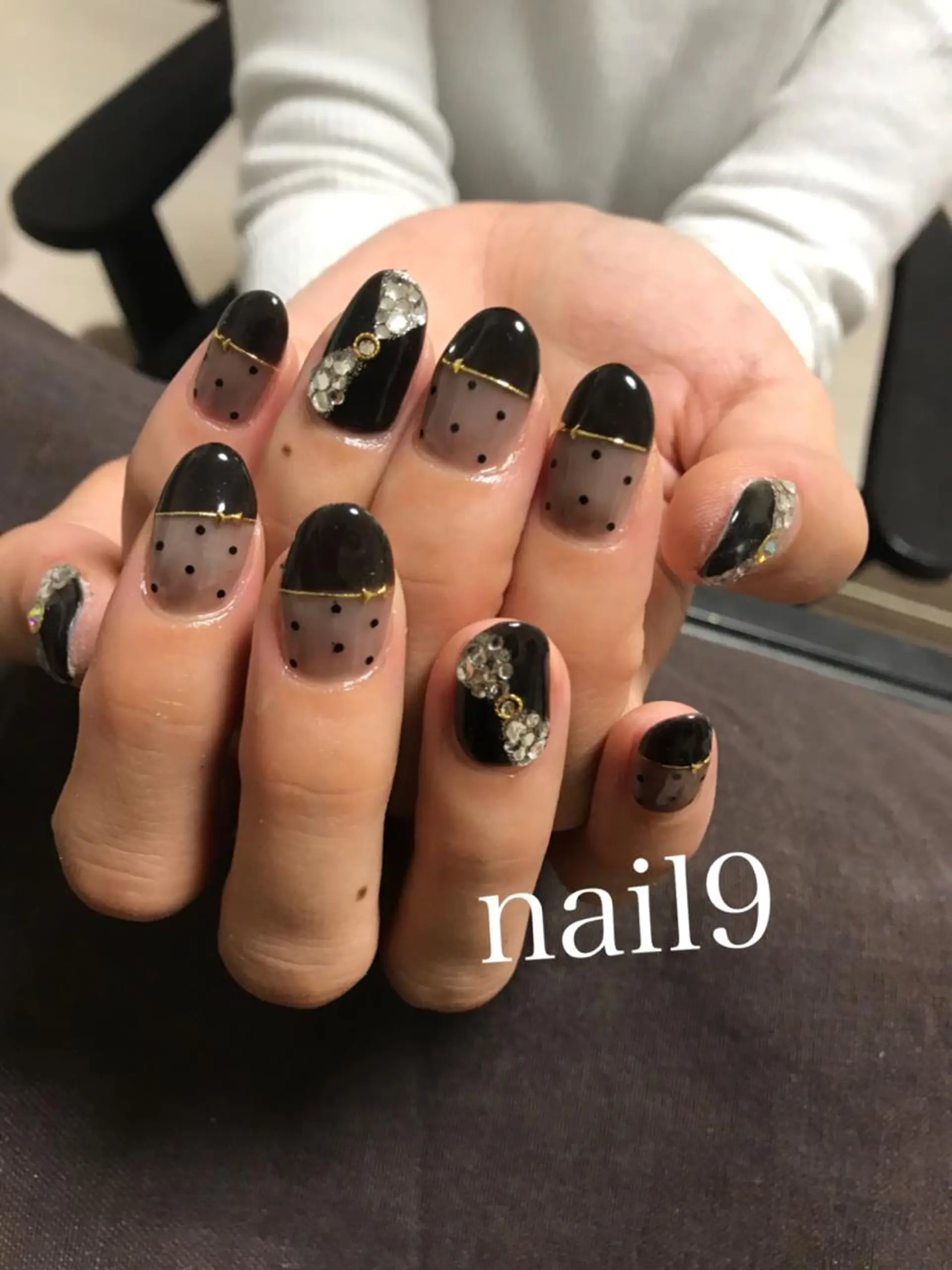 ネイル リボン ネイルサロン nail9のネイルデザイン